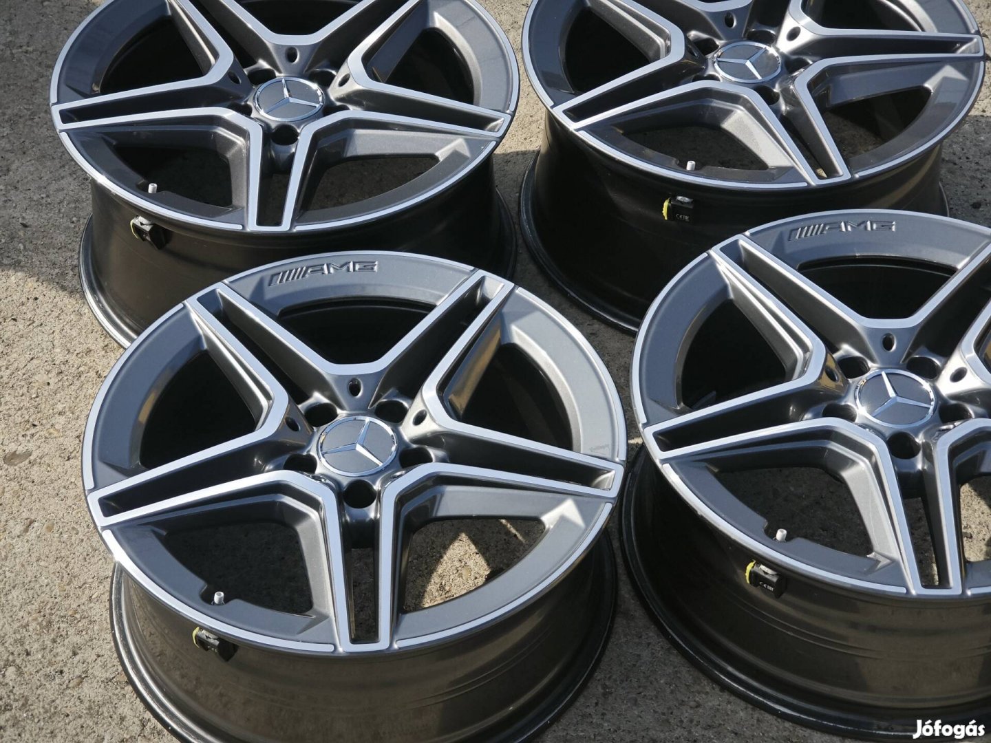 Mercedes AMG 18 coll 