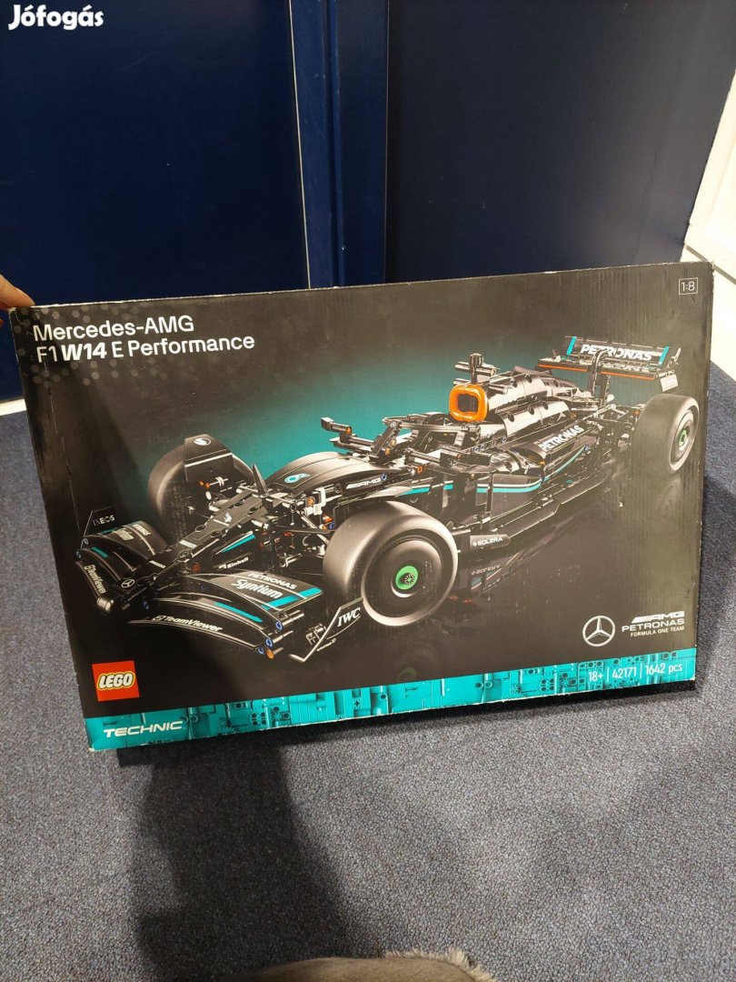 Mercedes-AMG F1 W14 E Lego