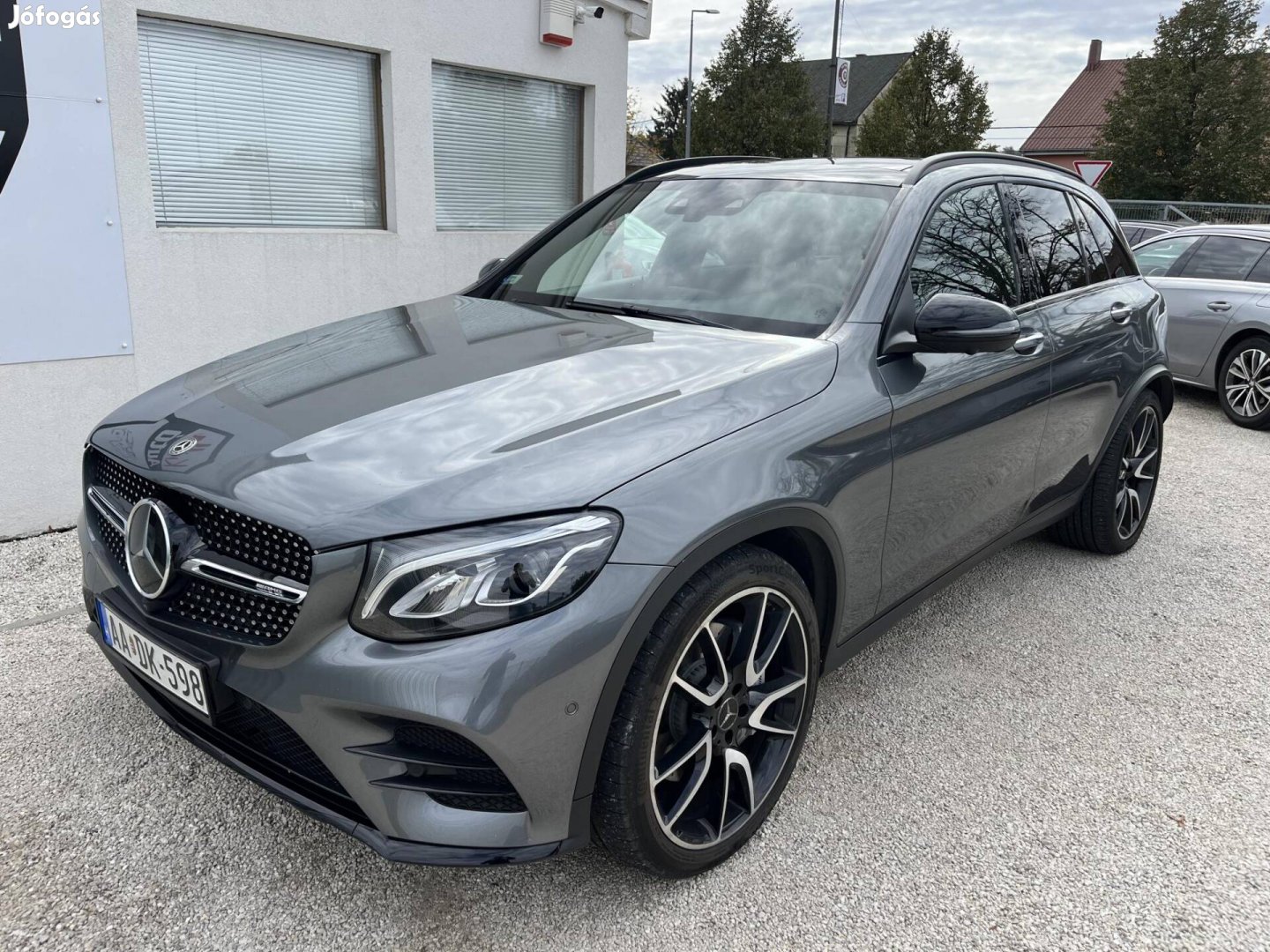 Mercedes-AMG GLC 43 AMG 4matic / Szervizkönyv /...