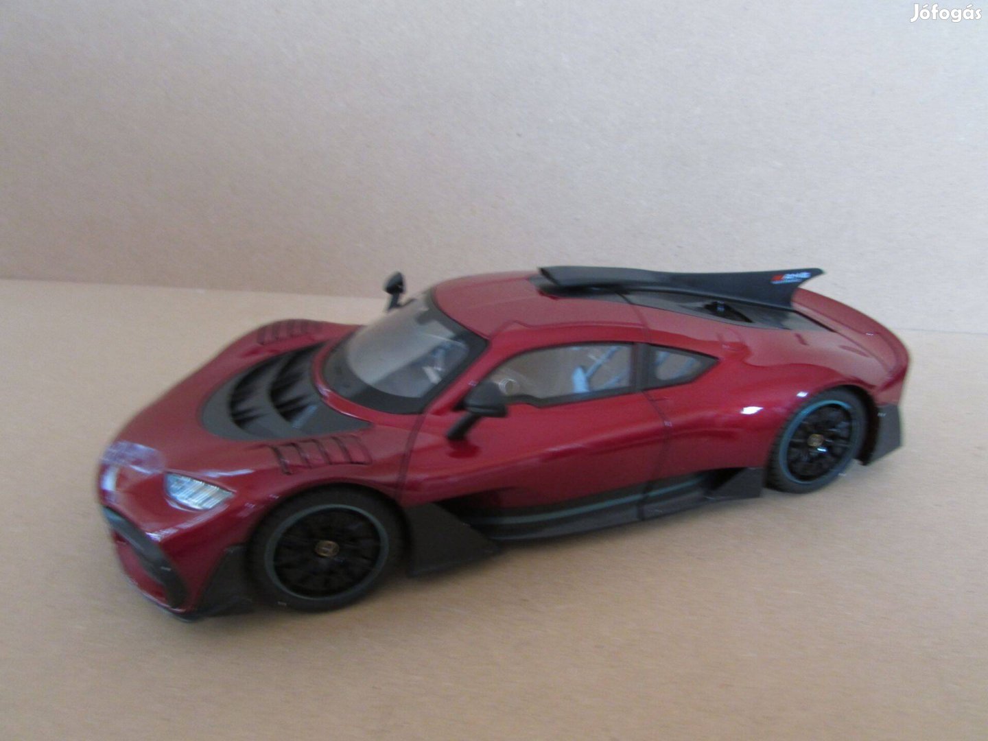 Mercedes AMG One modellautó fém 1.18 méret új