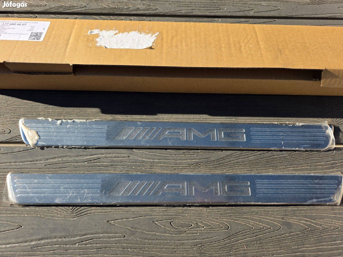 Mercedes AMG gyári alu küszöbborítás