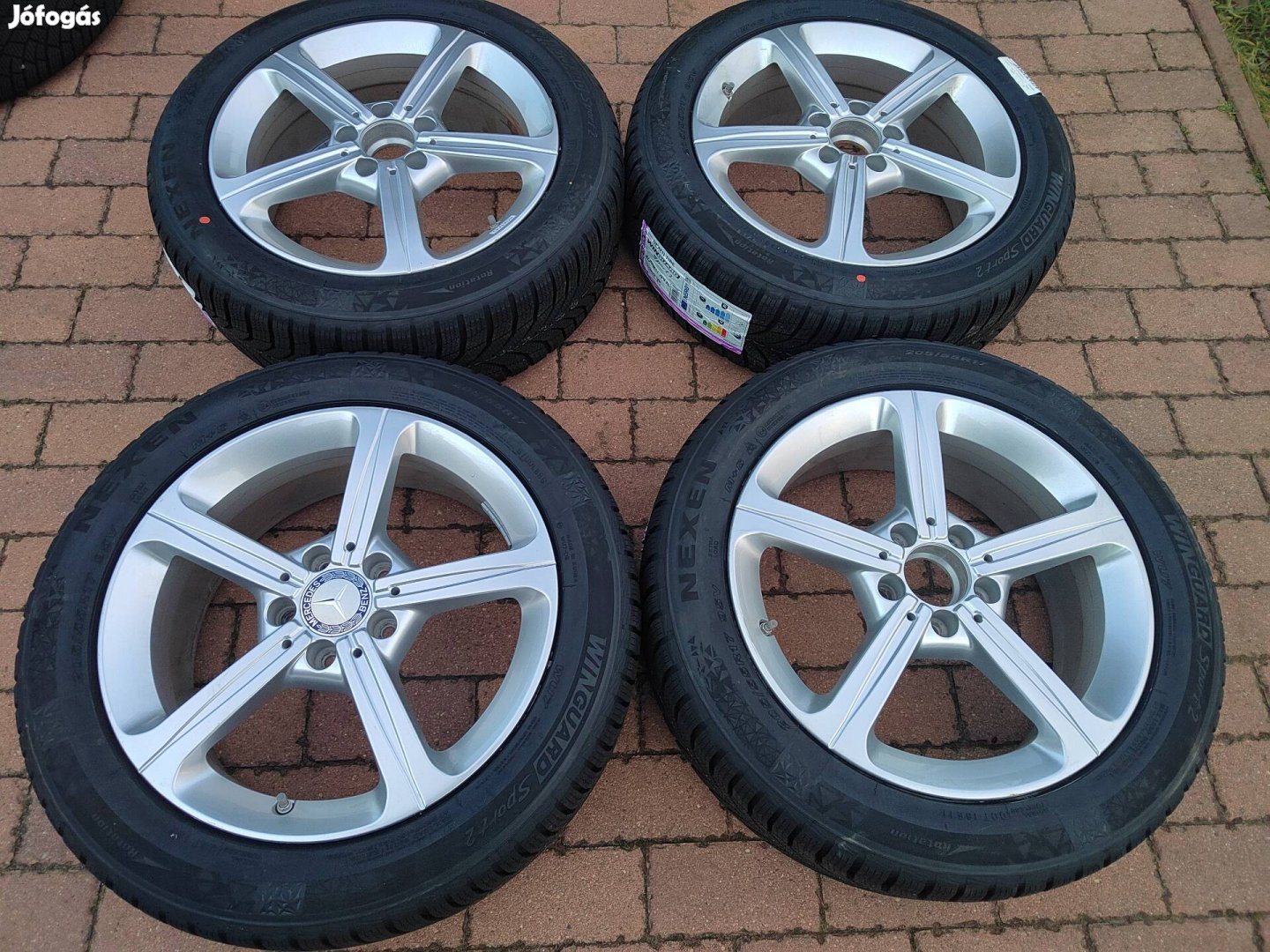 Mercedes A B Cla gyári 17 col 205/55r17 téli új!