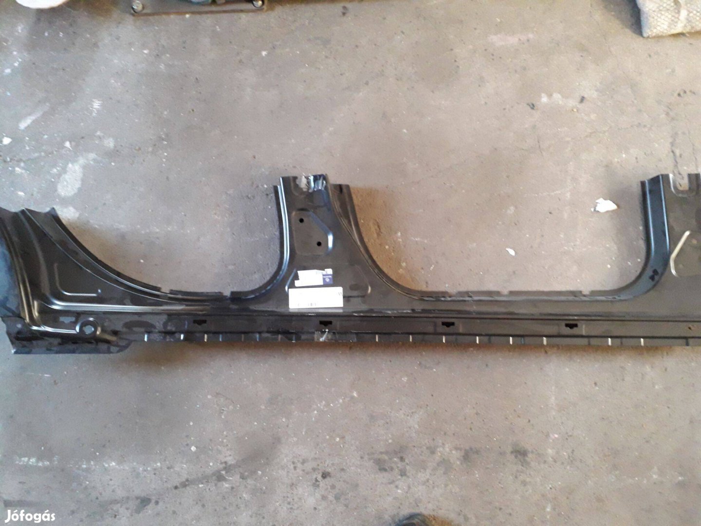 Mercedes A W176 jobb küszöb