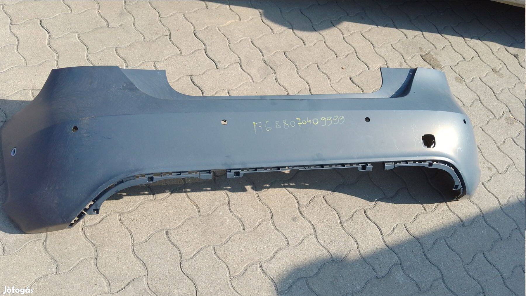 Mercedes A class W176 hátsó lökhárító ,új de karcos eladó