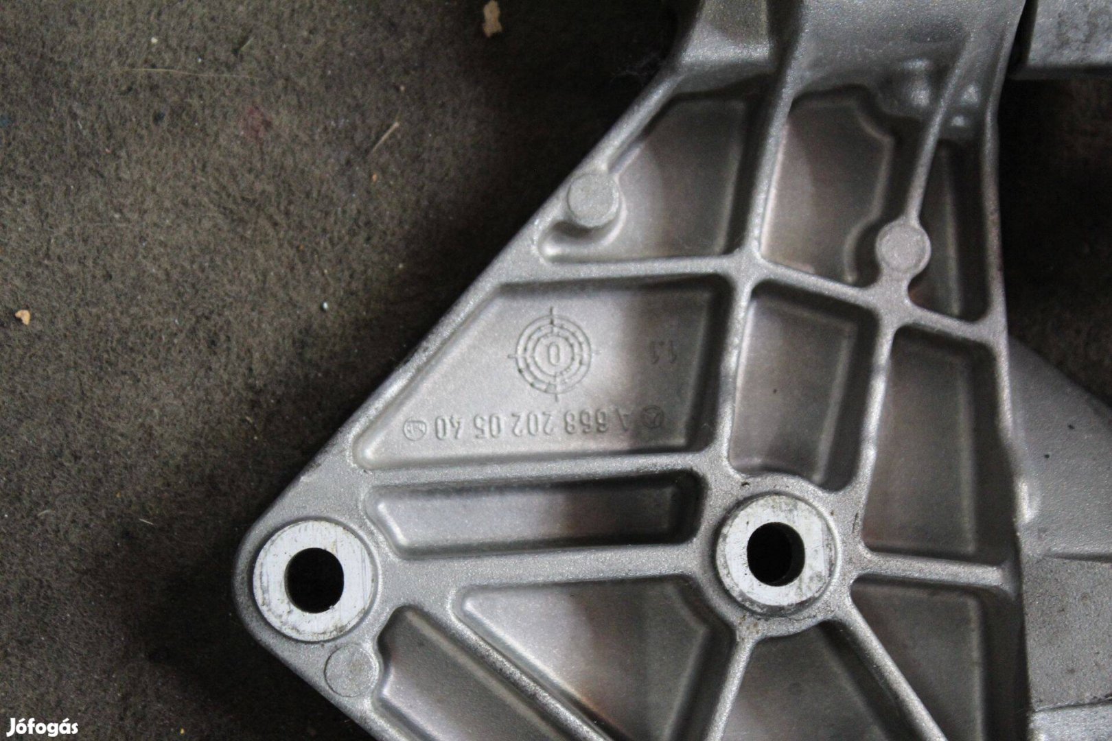 Mercedes A-oszt. '97-04 1.7CDTI klímakompresszor tartó bak A6682020540