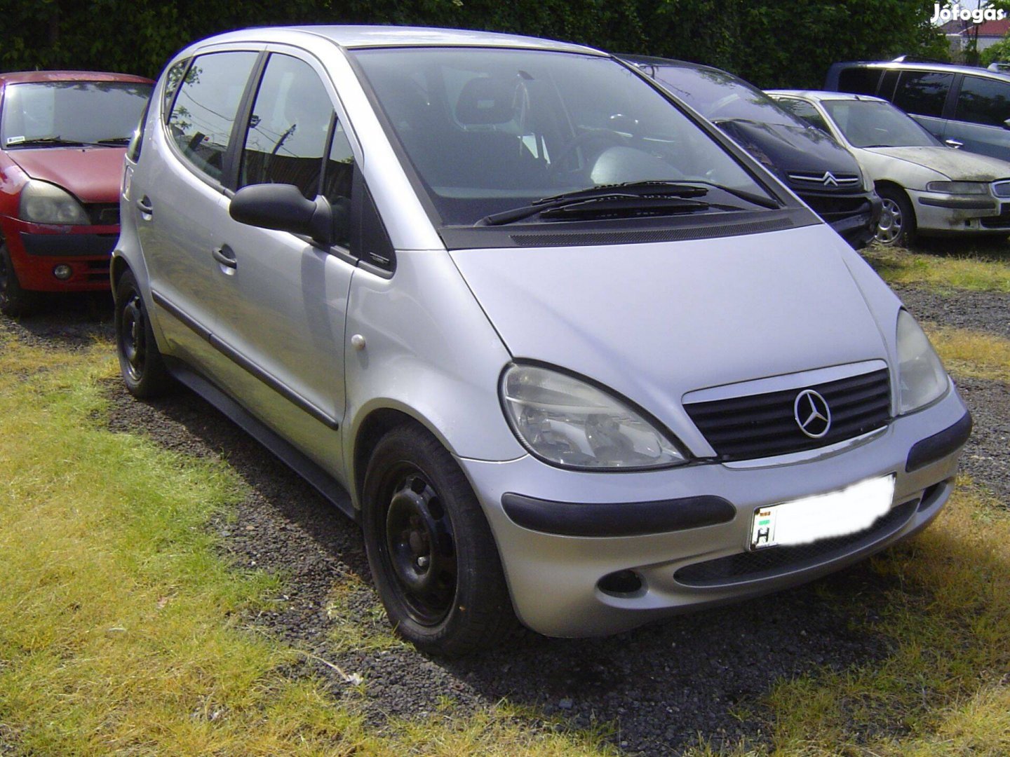 Mercedes A osztály 2000-év alkatrészei eladóak