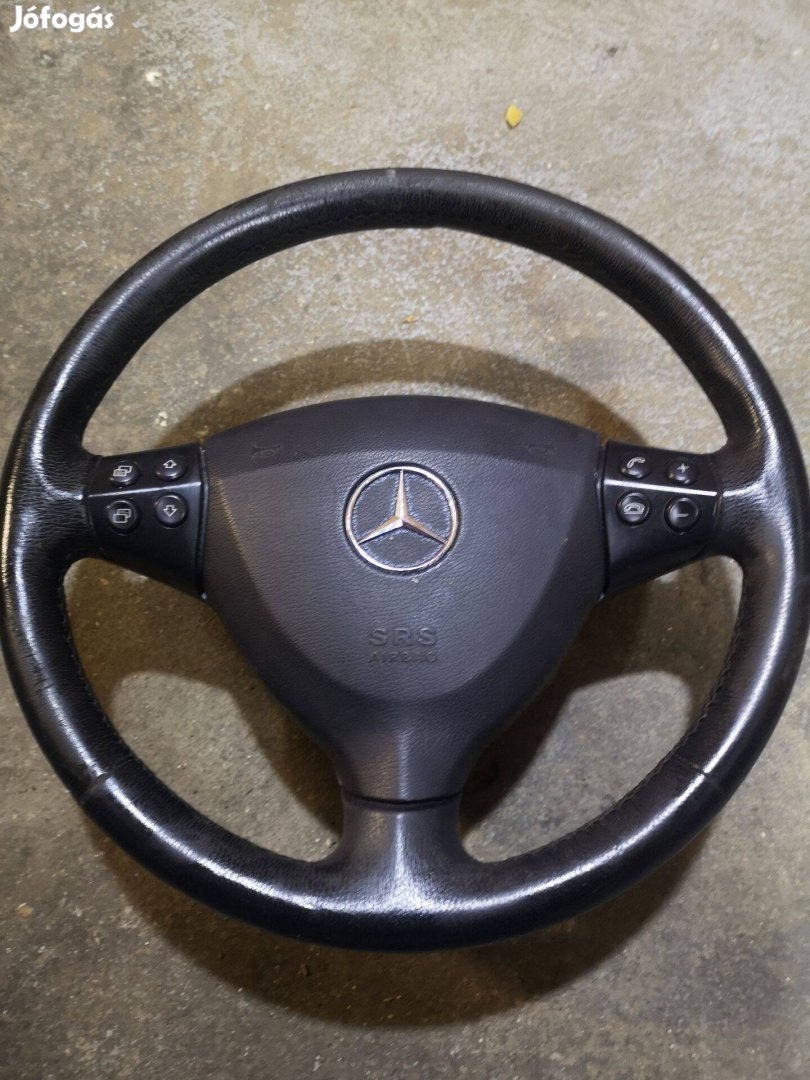 Mercedes A w169 kormány komplett lufival,gombokkal szép állapotban
