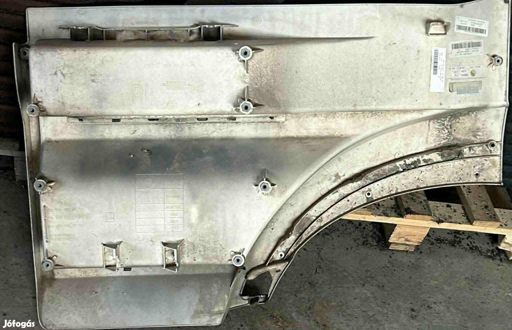 Mercedes Actros Lépcső Borítópanel
