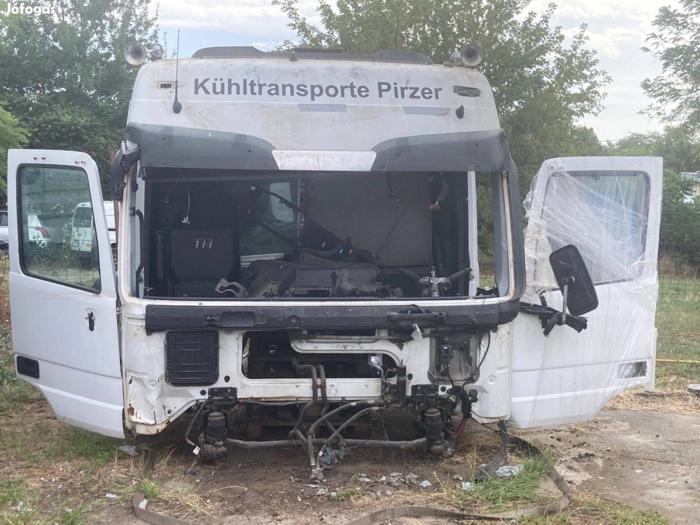 Mercedes Actros MP3 fülke eladó!