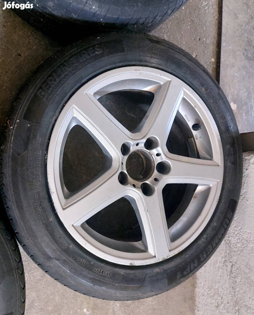 Mercedes Alufelni nyári gumikkal