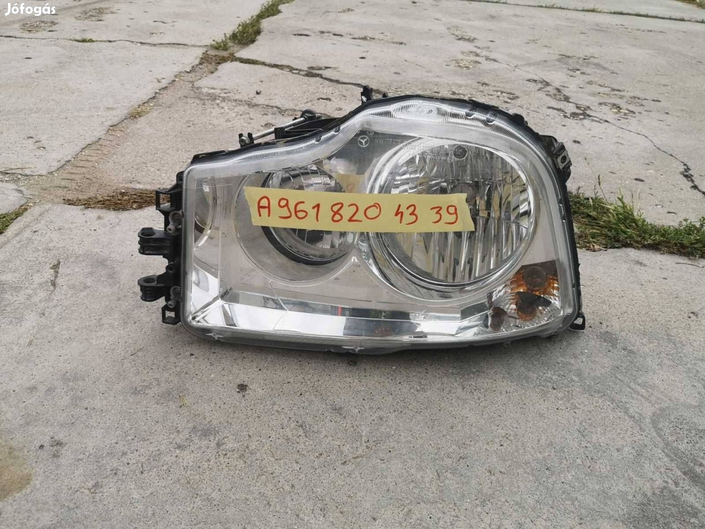 Mercedes Antos bontott Jobb fényszóró eladó. Cikkszám:A9618204339