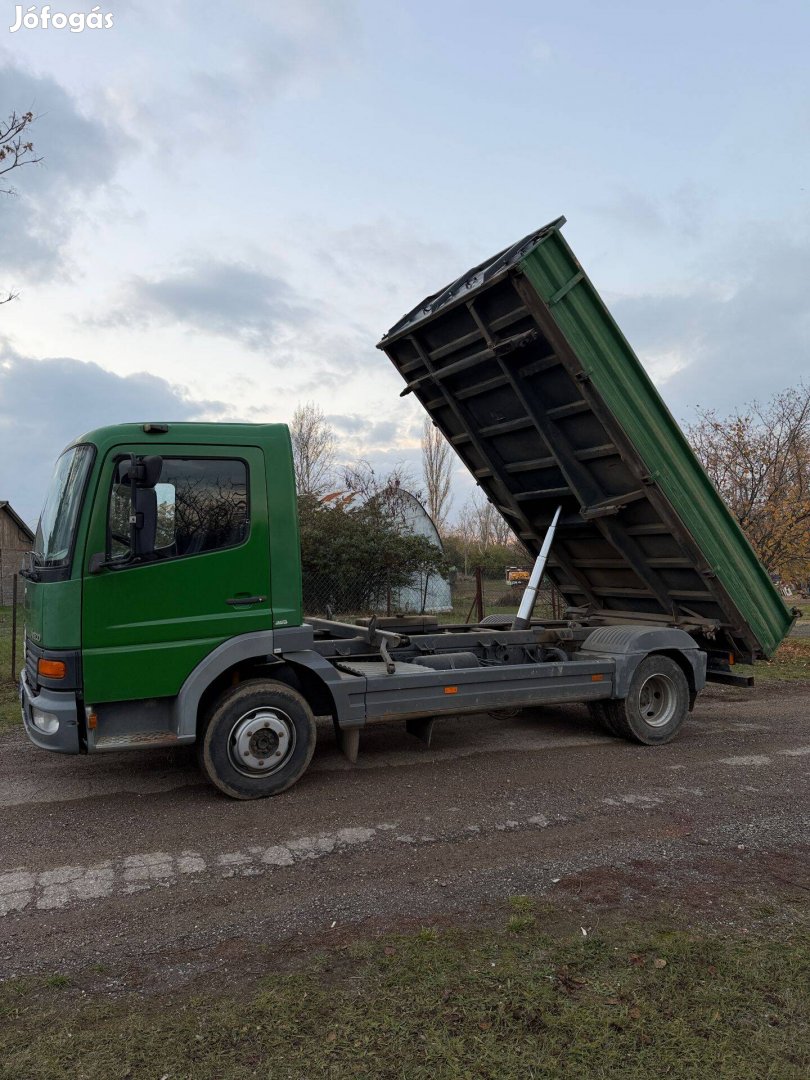 Mercedes Atego Billencs 1017
