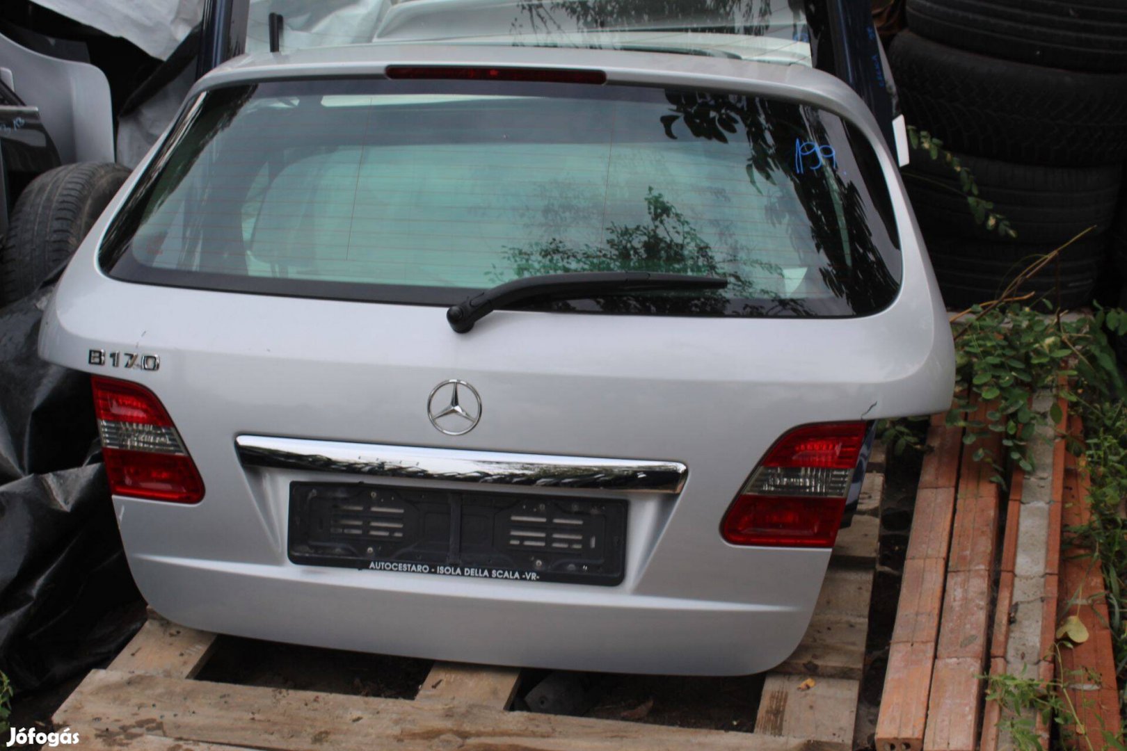 Mercedes B W245 csomagtér ajtó üresen szélvédővel (199.)