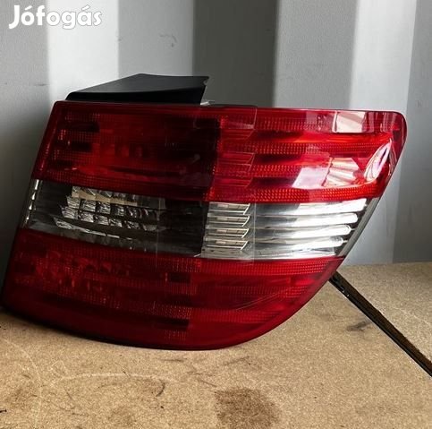 Mercedes B-osztály W245 jobb hátsó lámpa a1698202664