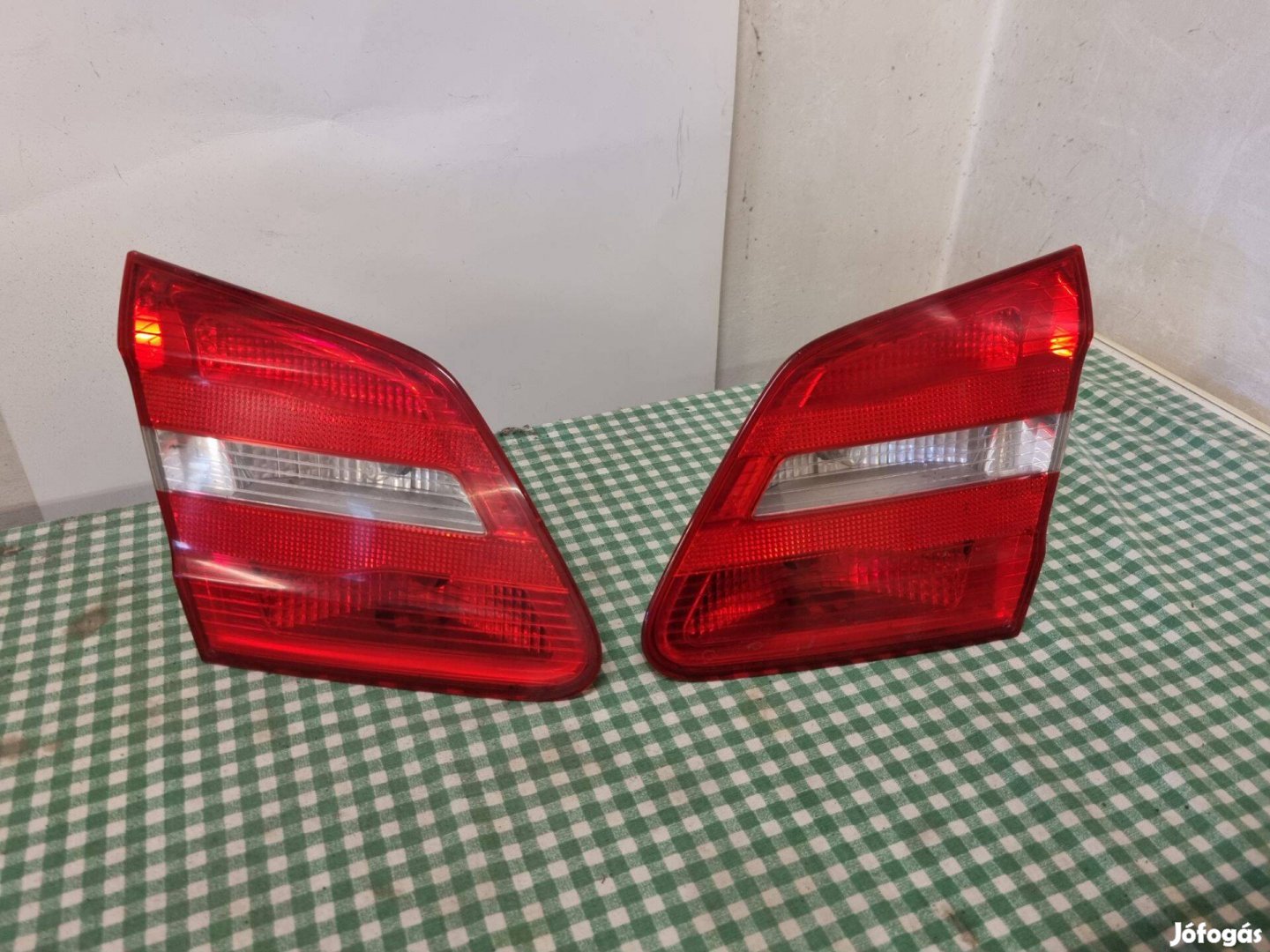 Mercedes B osztály W246 Jobb és bal hátsó lámpa