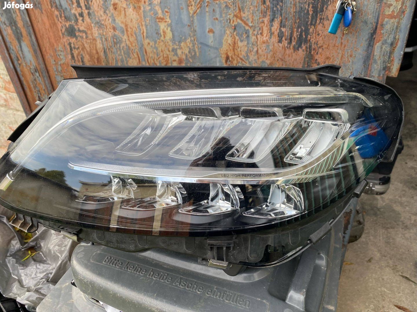 Mercedes Benc W205 c-osztály bal első Led fényszoró a2059065906