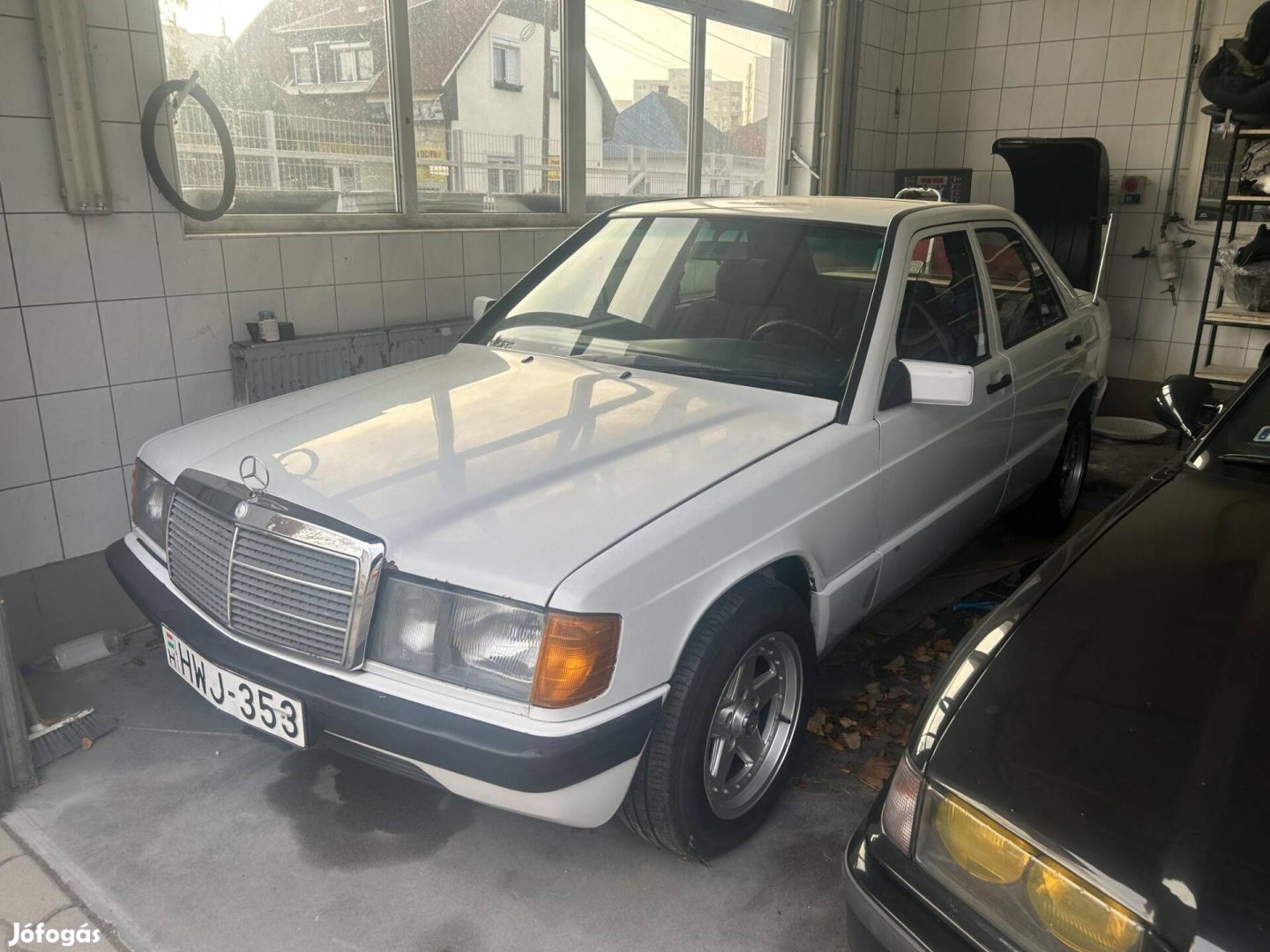 Mercedes-Benz 190 E 1.8