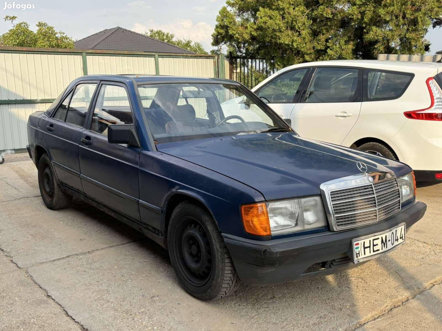 Mercedes-Benz 190 E