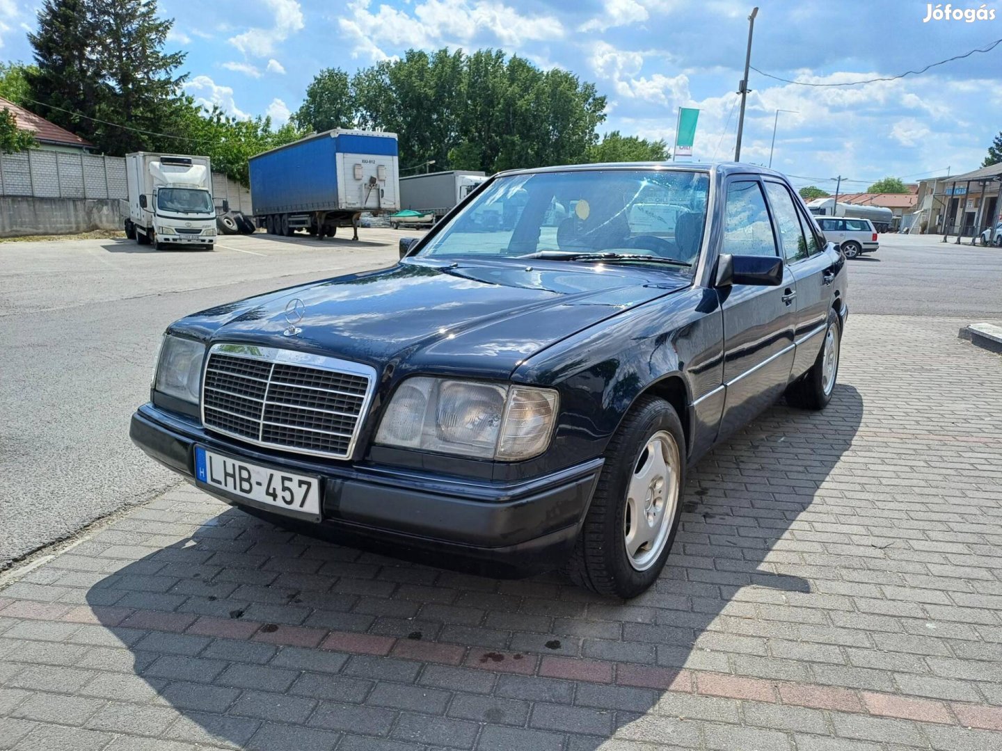 Mercedes-Benz 200 E Autóbeszámitás