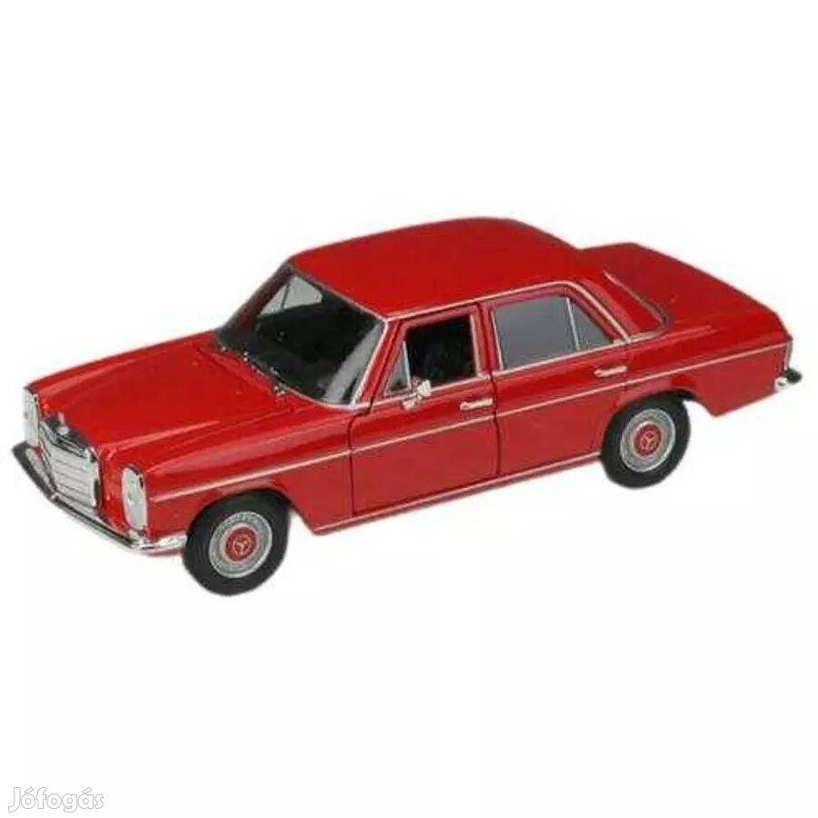 Mercedes-Benz 220 piros 1:24 méretarányos modell- és játékautó