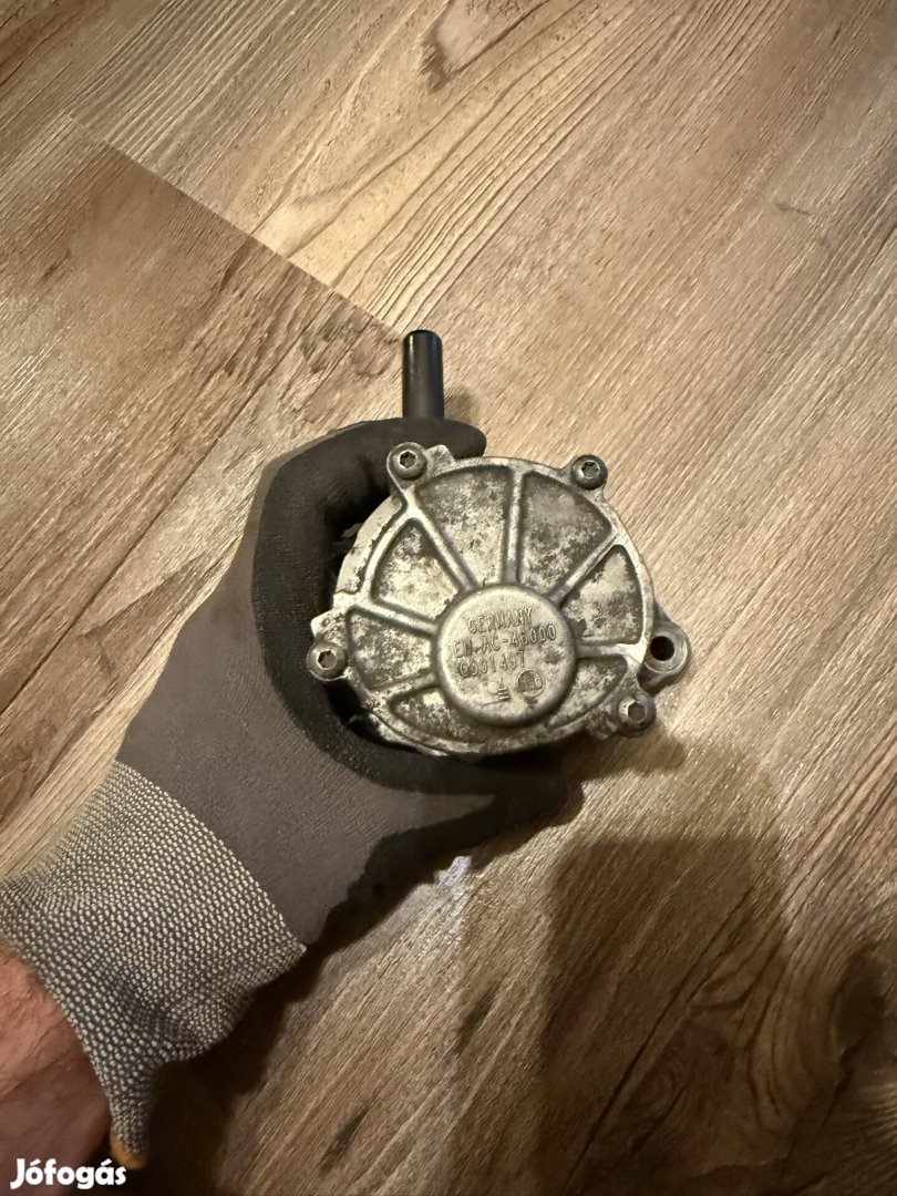 Mercedes Benz 22CDI fék vákumpumpa