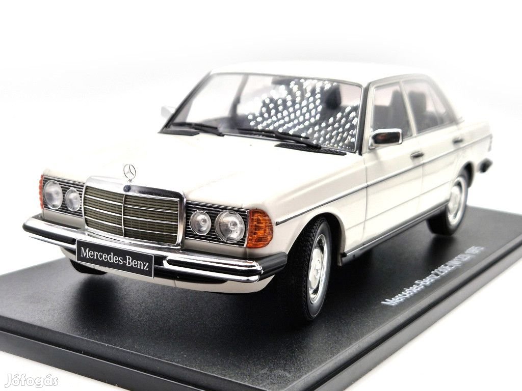 Mercedes Benz 230E W123 (1975) - fehér -  KK-Scale - 1:18