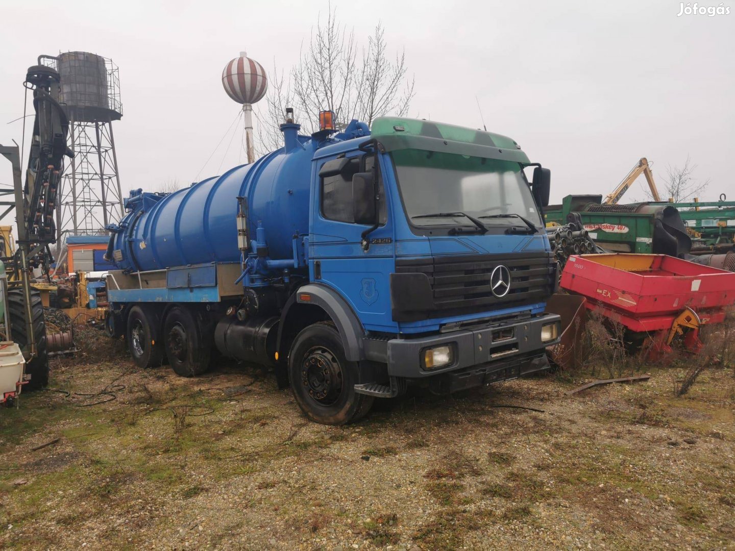 Mercedes-Benz 2426 csatorna tisztitó szippantó tartaly kocsi