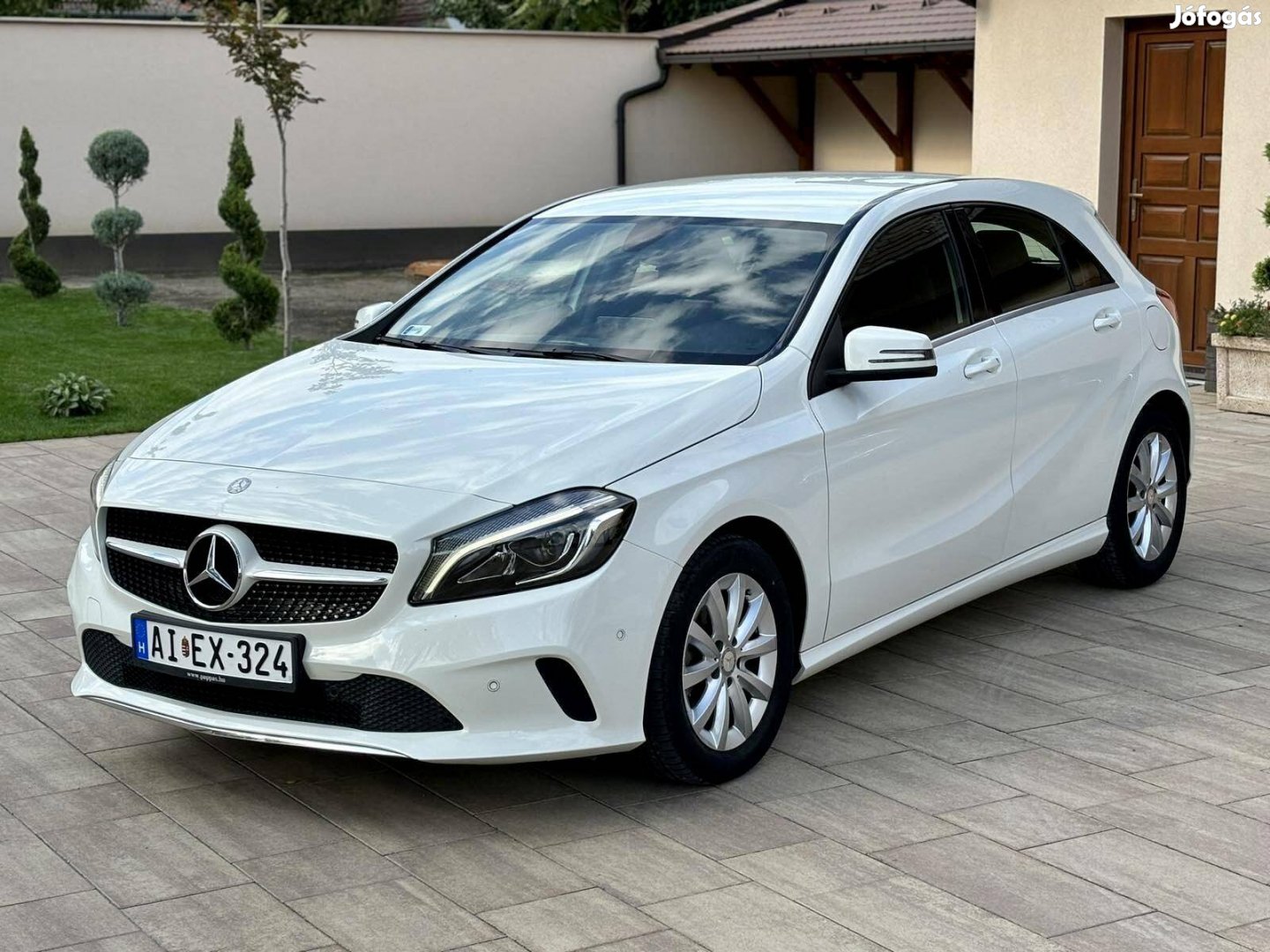 Mercedes-Benz A 180 (Blueefficiency) Style 7G-D...