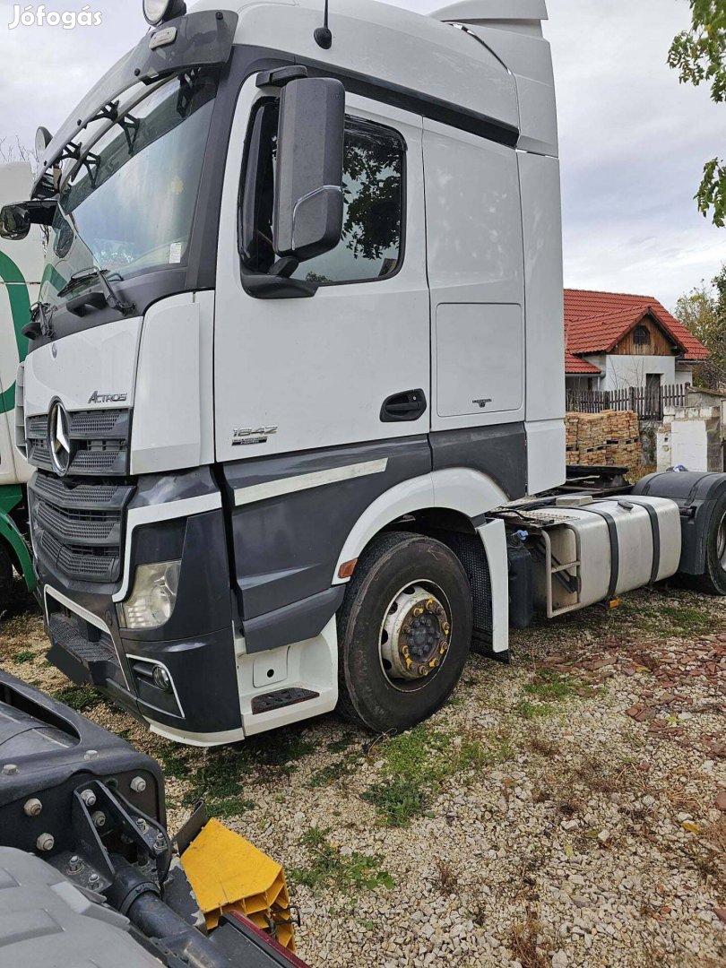 Mercedes Benz Actros 1842 nyerges vontató