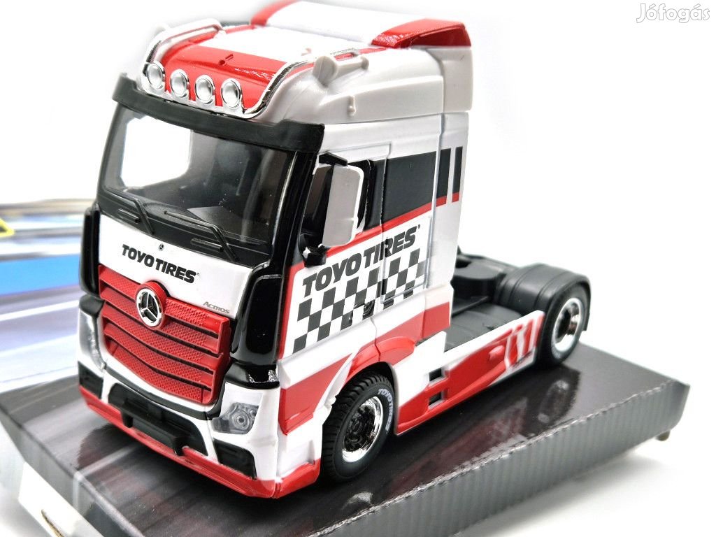 Mercedes-Benz Actros Gigaspace 4x2  kamion (fehér) - Bburago - 1:43