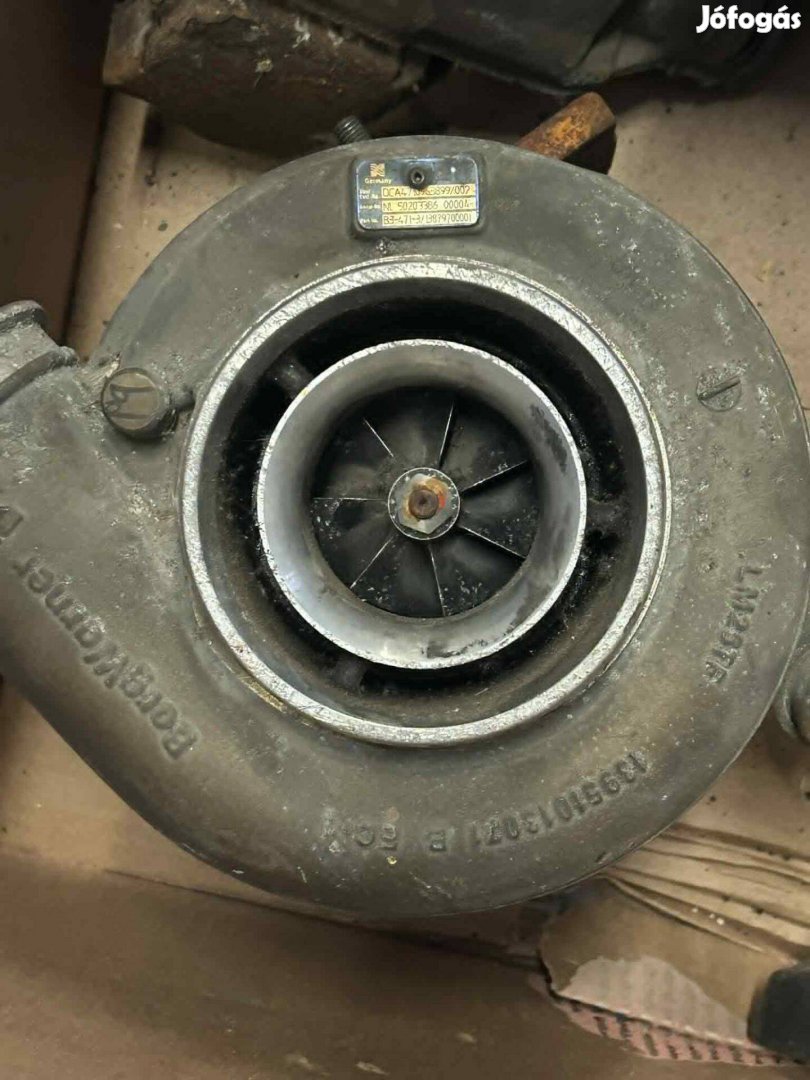 Mercedes Benz Actros turbó töltő