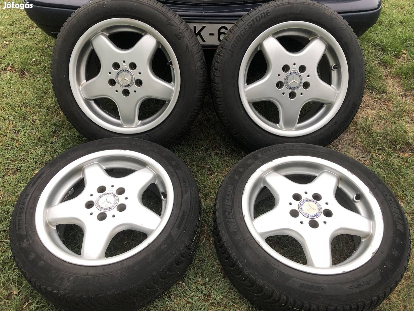 Mercedes Benz Alufelni R16 , jó téligumikkal 