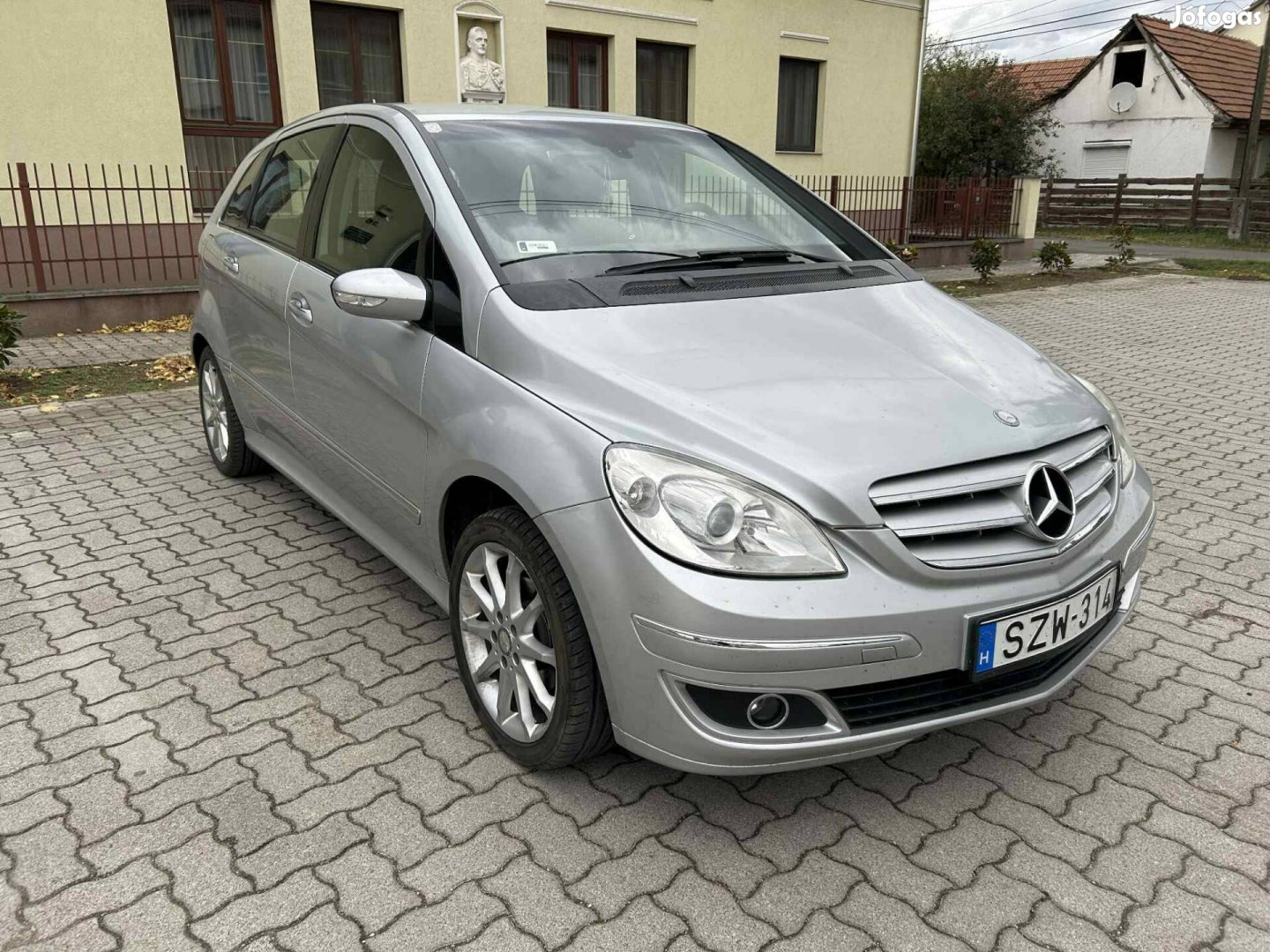 Mercedes-Benz B 150