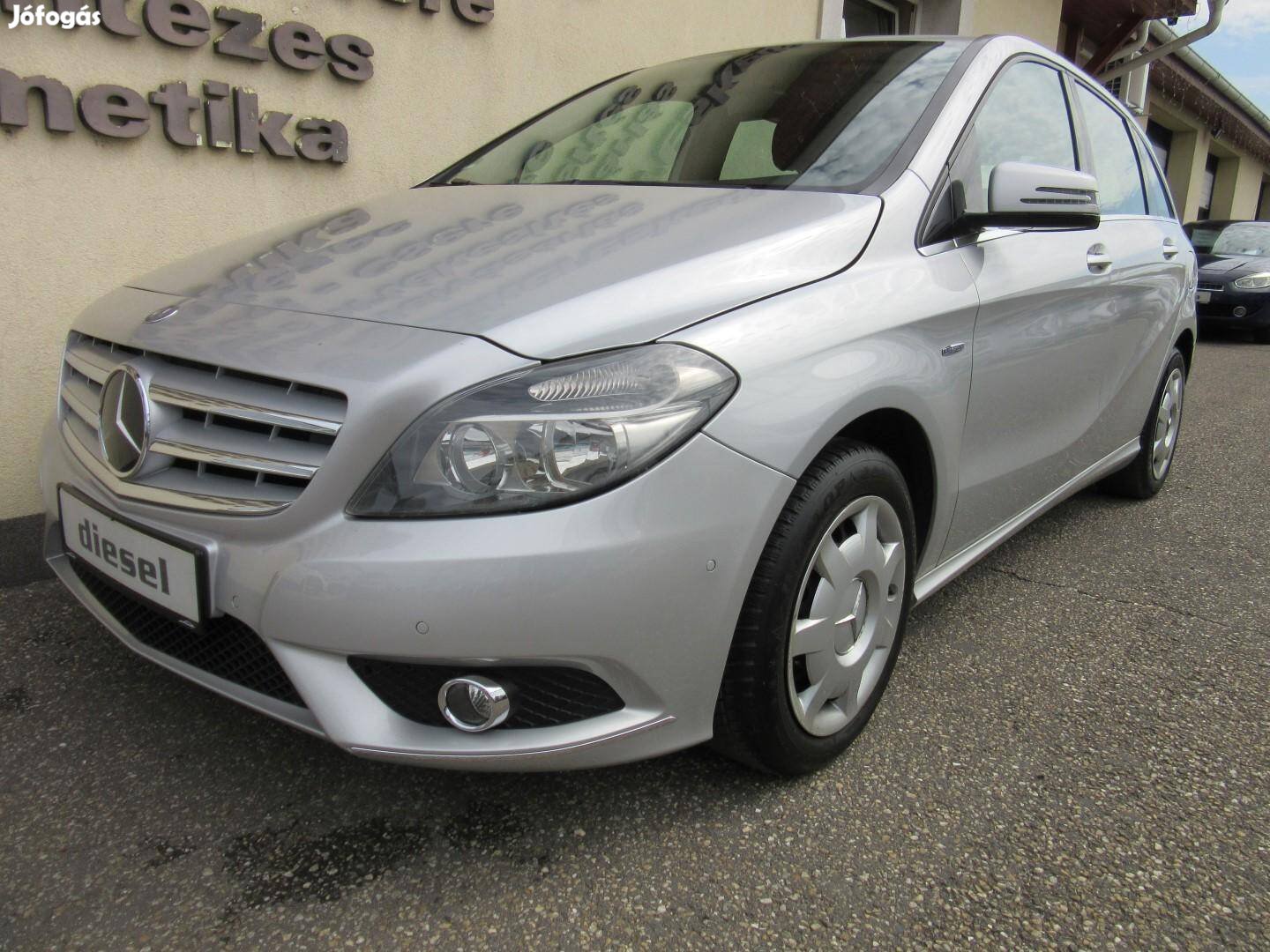 Mercedes-Benz B 180 CDI Blueefficiency Navi. Di...