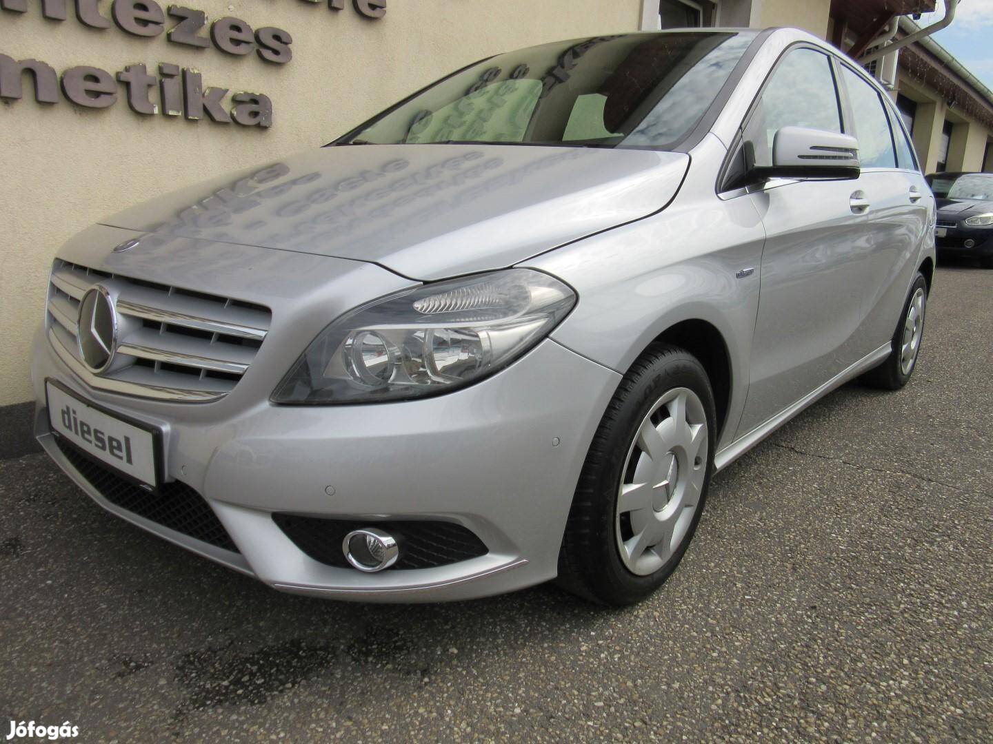 Mercedes-Benz B 180 CDI Blueefficiency Navi. Di...