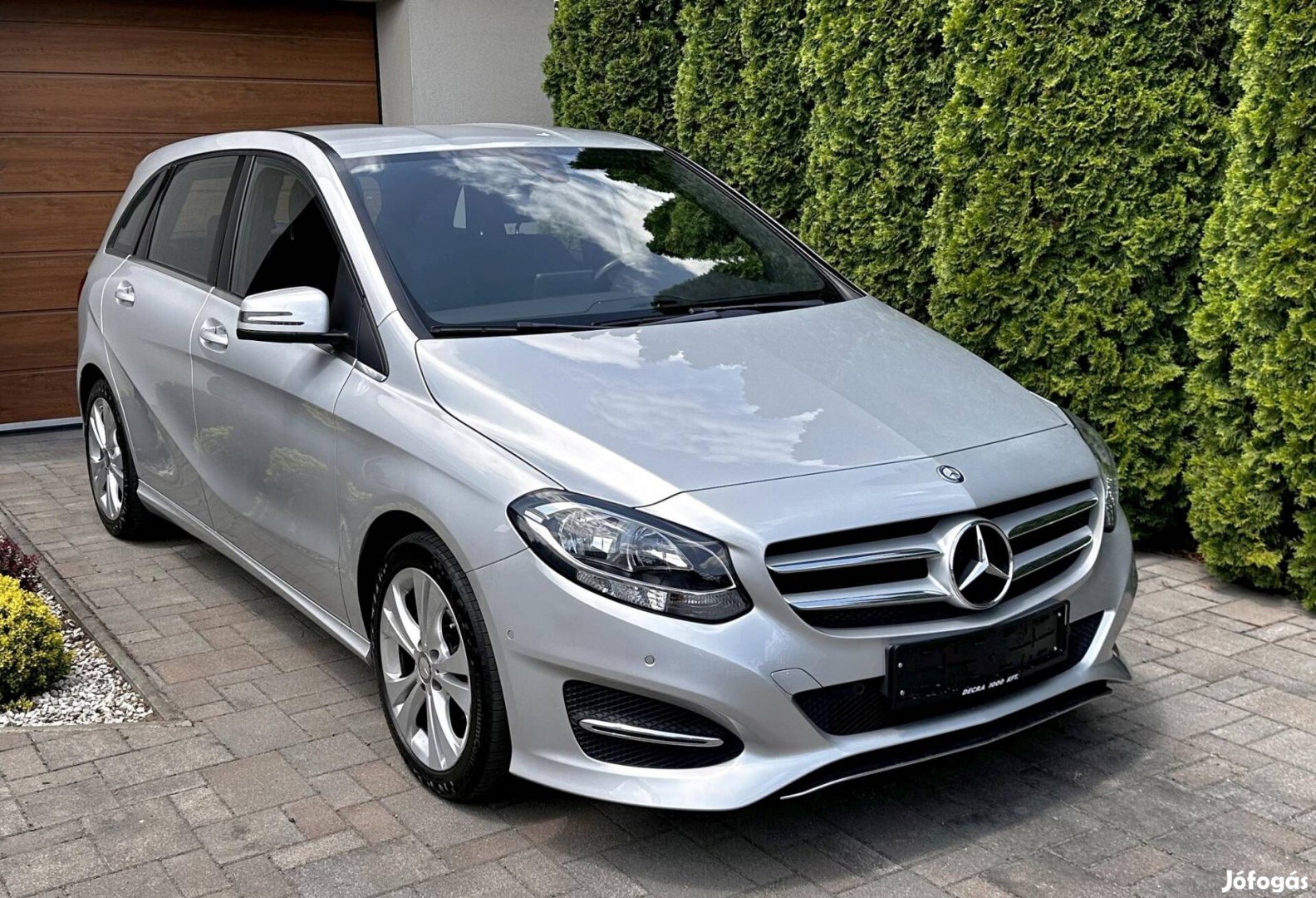 Mercedes-Benz B 180 d AMG Line Navi Radarok Bőr...