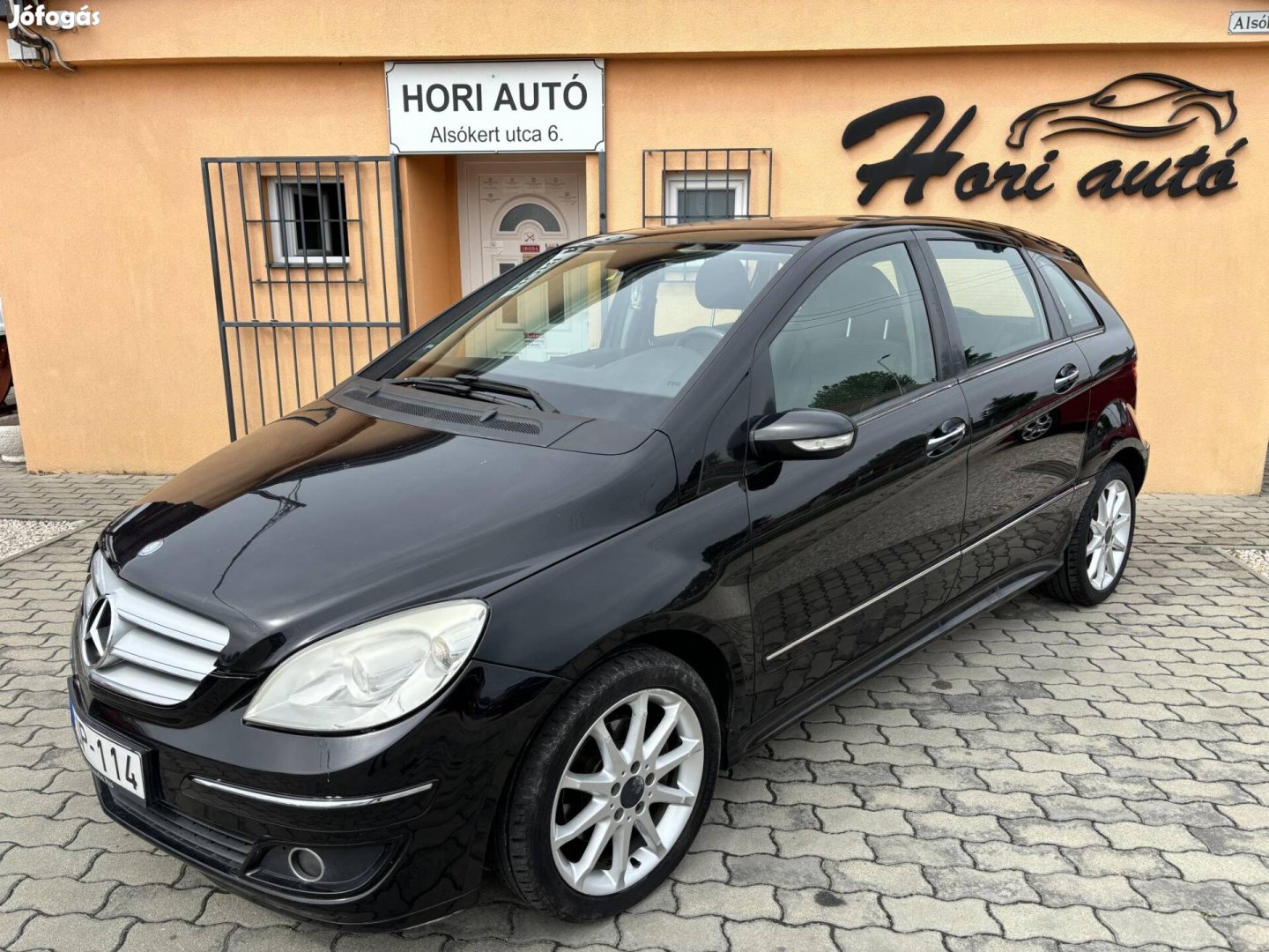 Mercedes-Benz B 200 T Panorámatető!