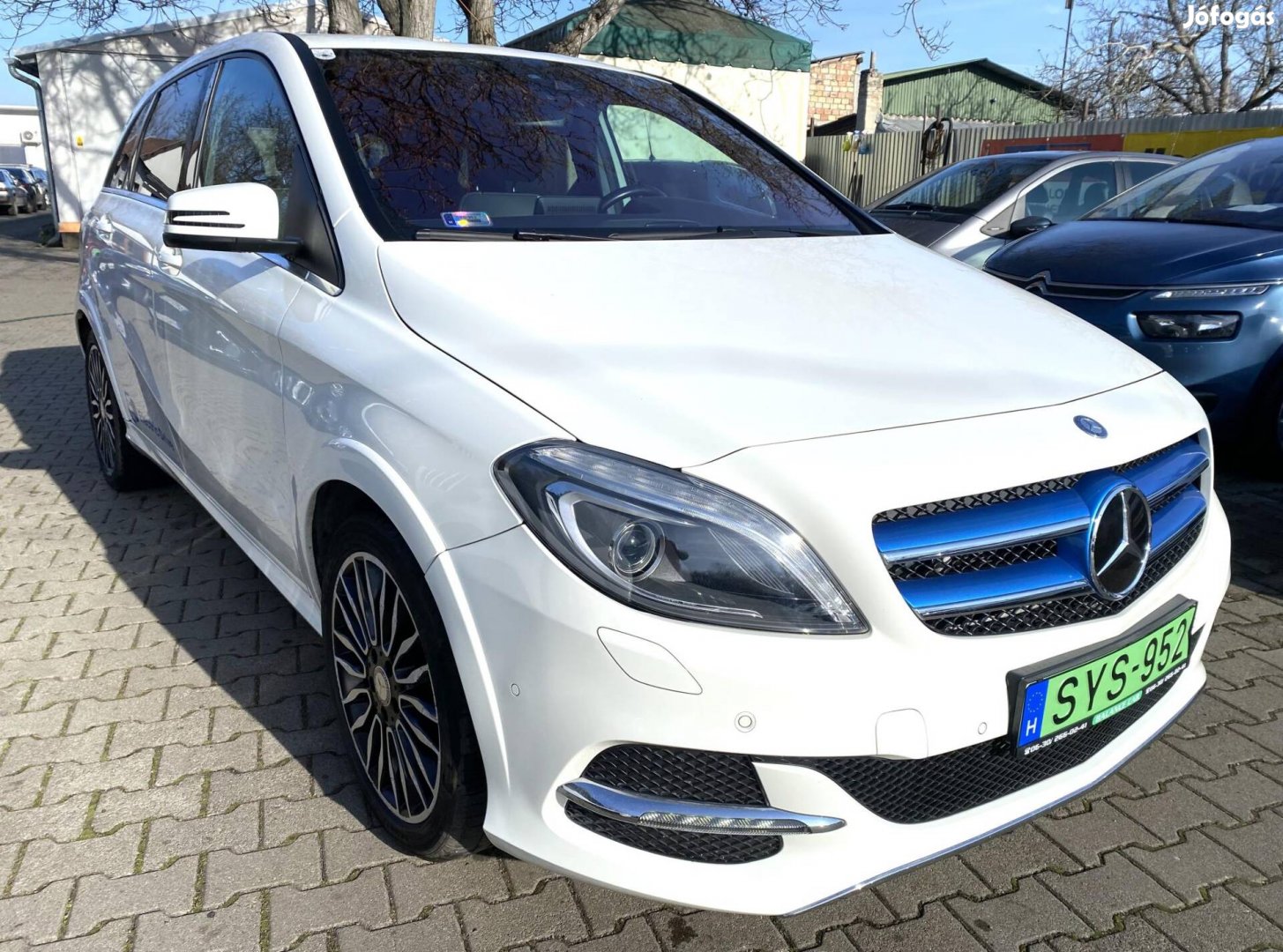 Mercedes-Benz B 250 E Urban Automata Electric