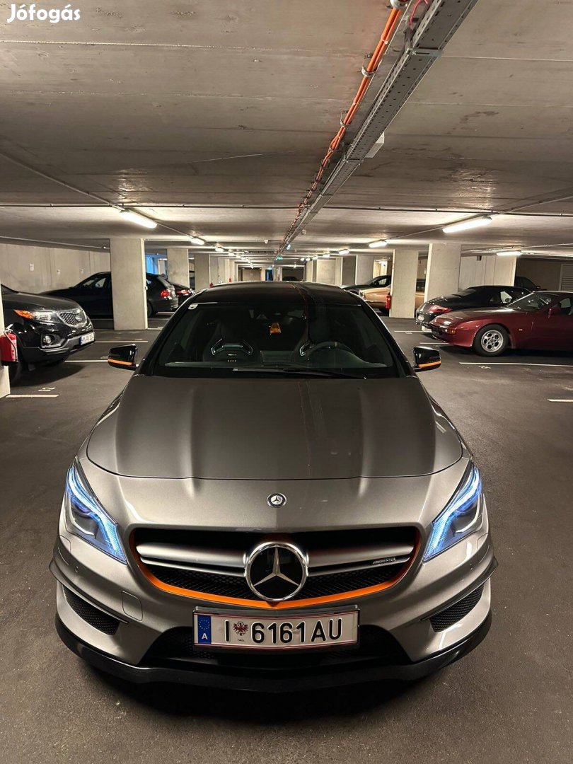 Mercedes Benz CLA 45 AMG Shooting Brake