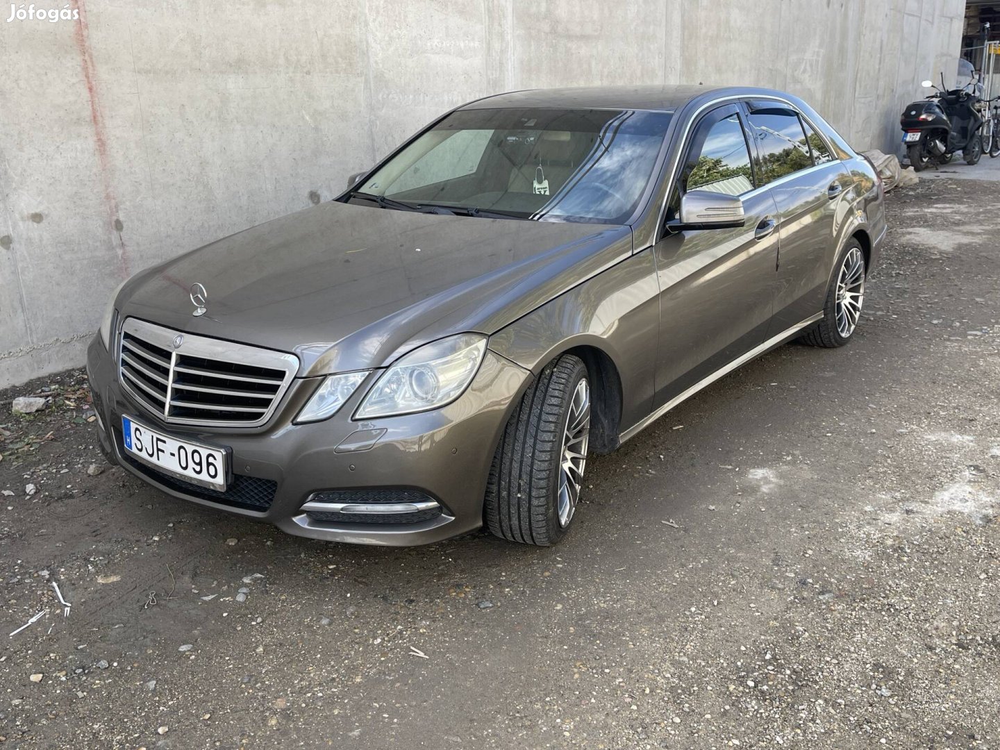 Mercedes Benz E220 CDI