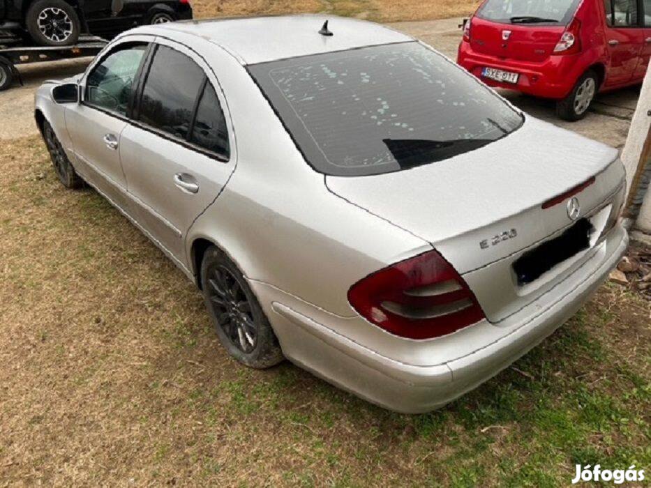 Mercedes Benz E220 CDi Bontás