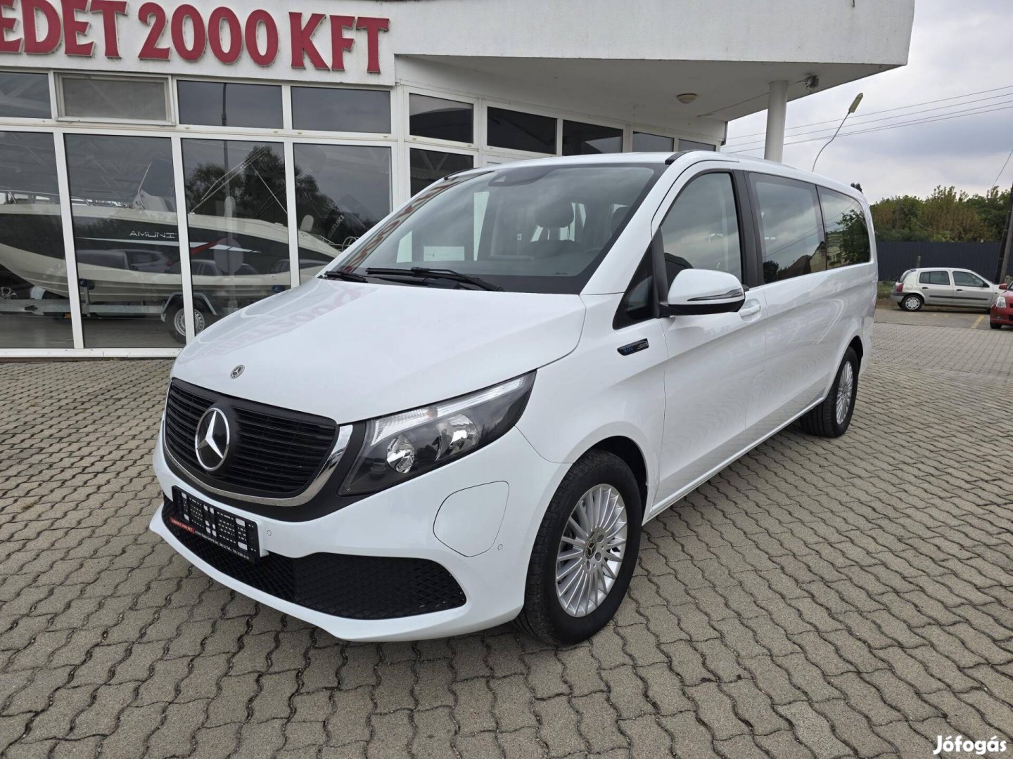 Mercedes-Benz EQV 300. 6 ülés. 52.000 km. Friss...