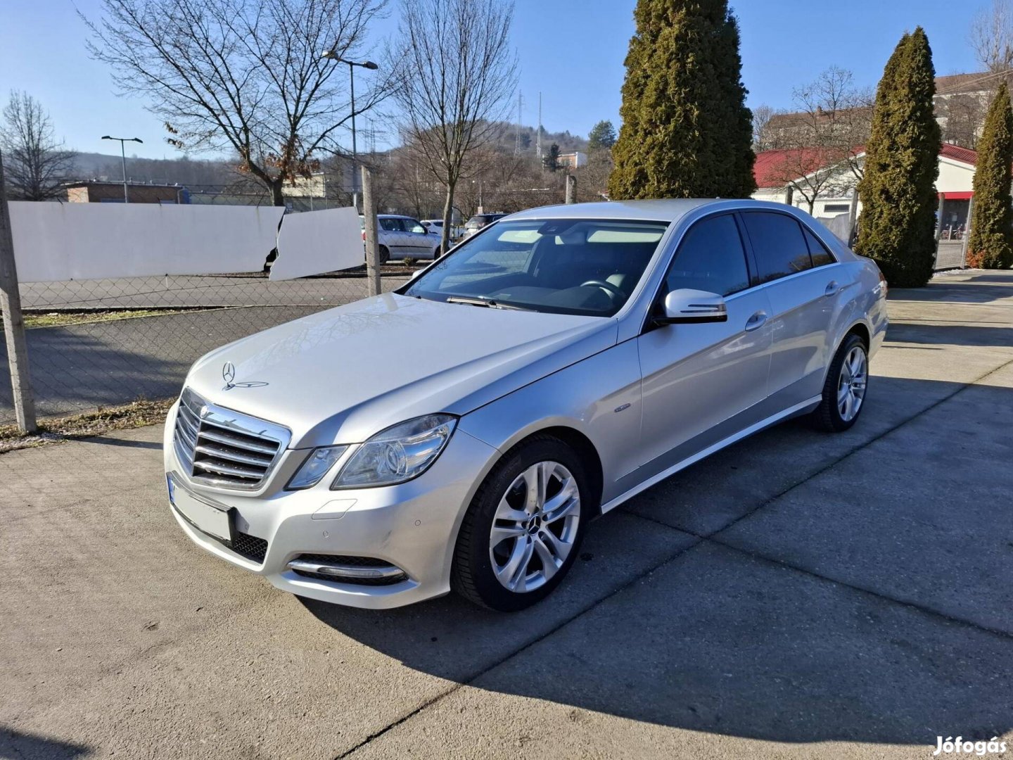 Mercedes-Benz E 200 CGI Blueefficiency Avantgar...