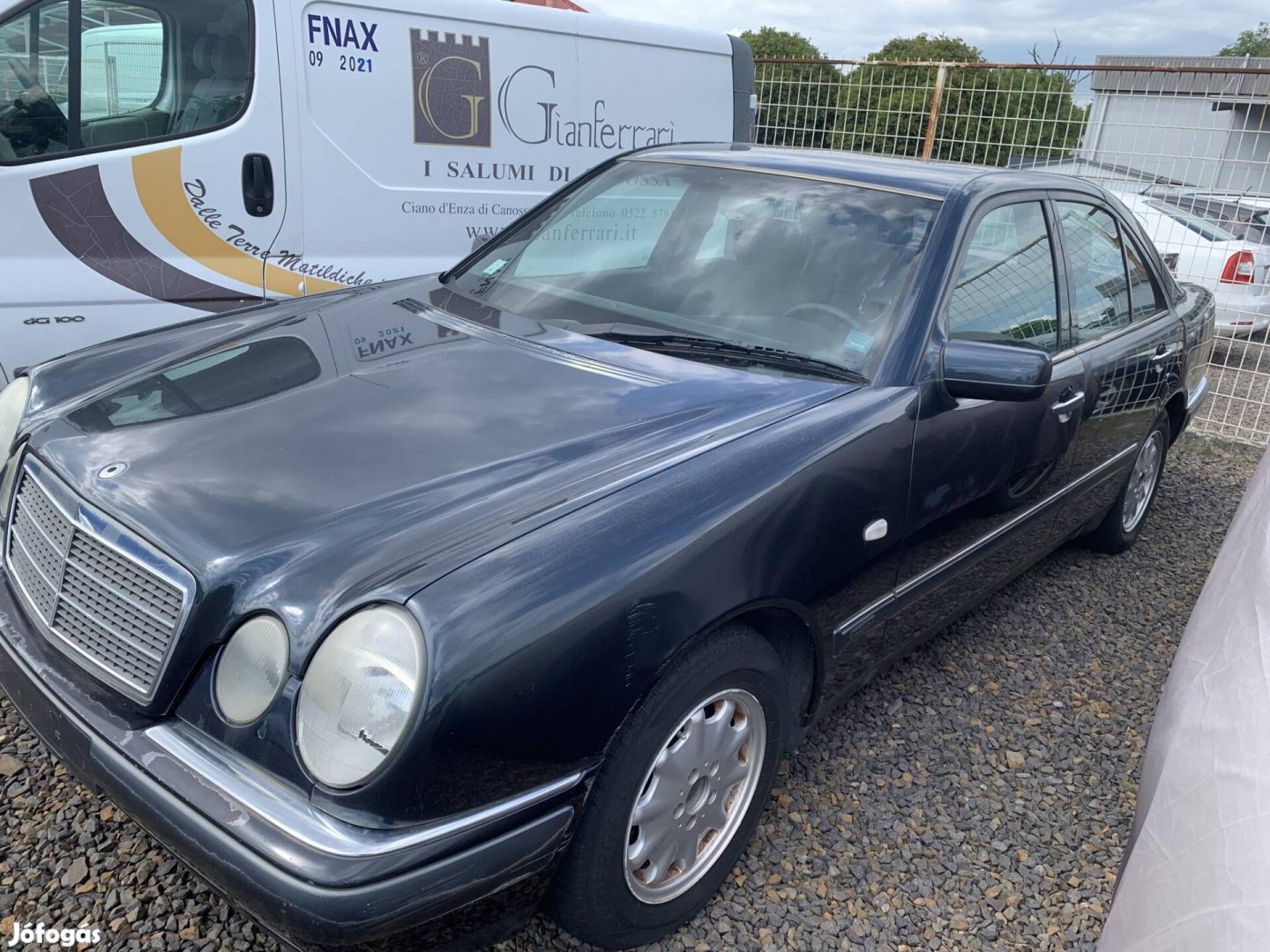 Mercedes-Benz E 200 Classic