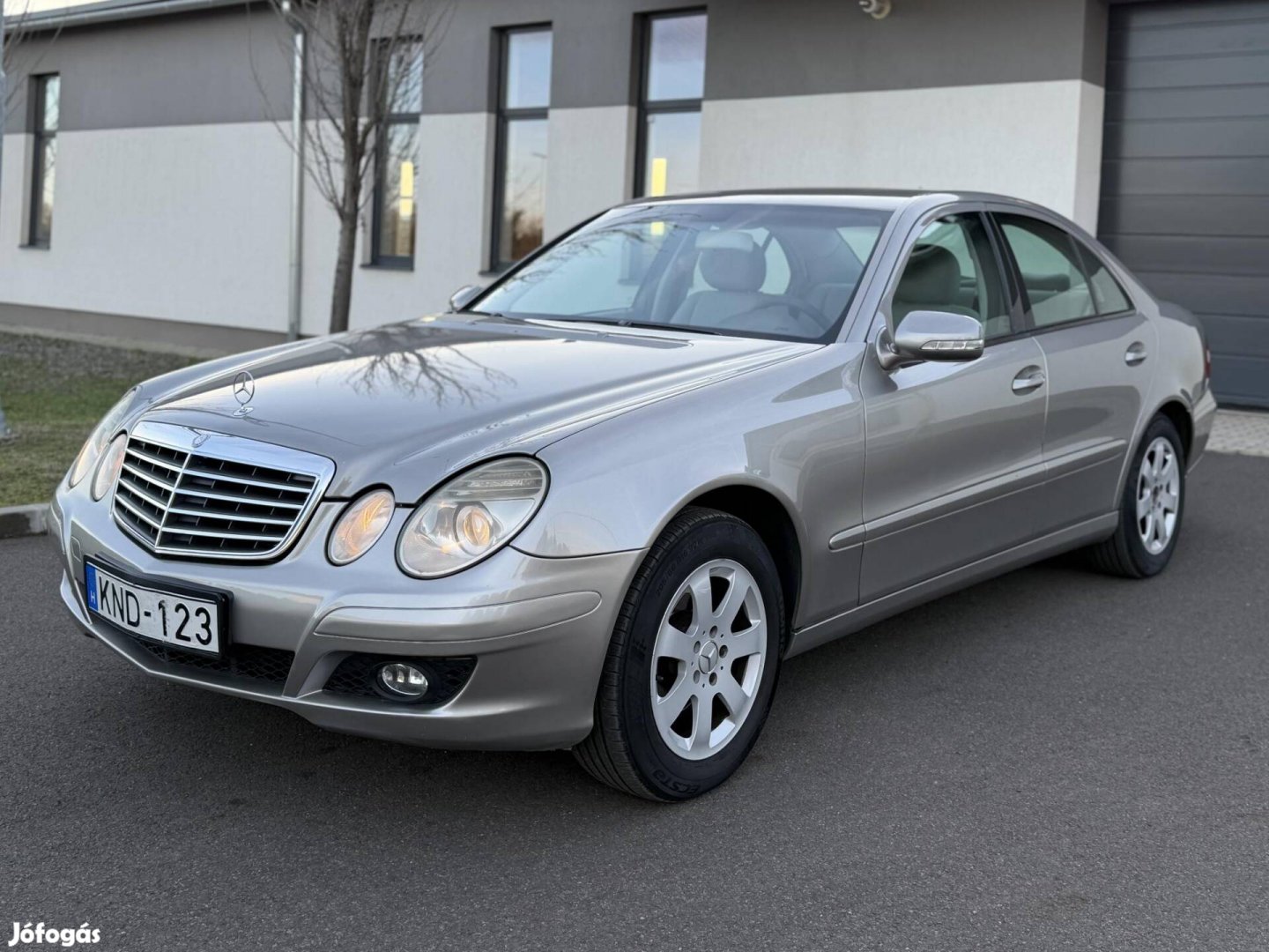 Mercedes-Benz E 200 Kompr. Elegance 3. Tulajtól