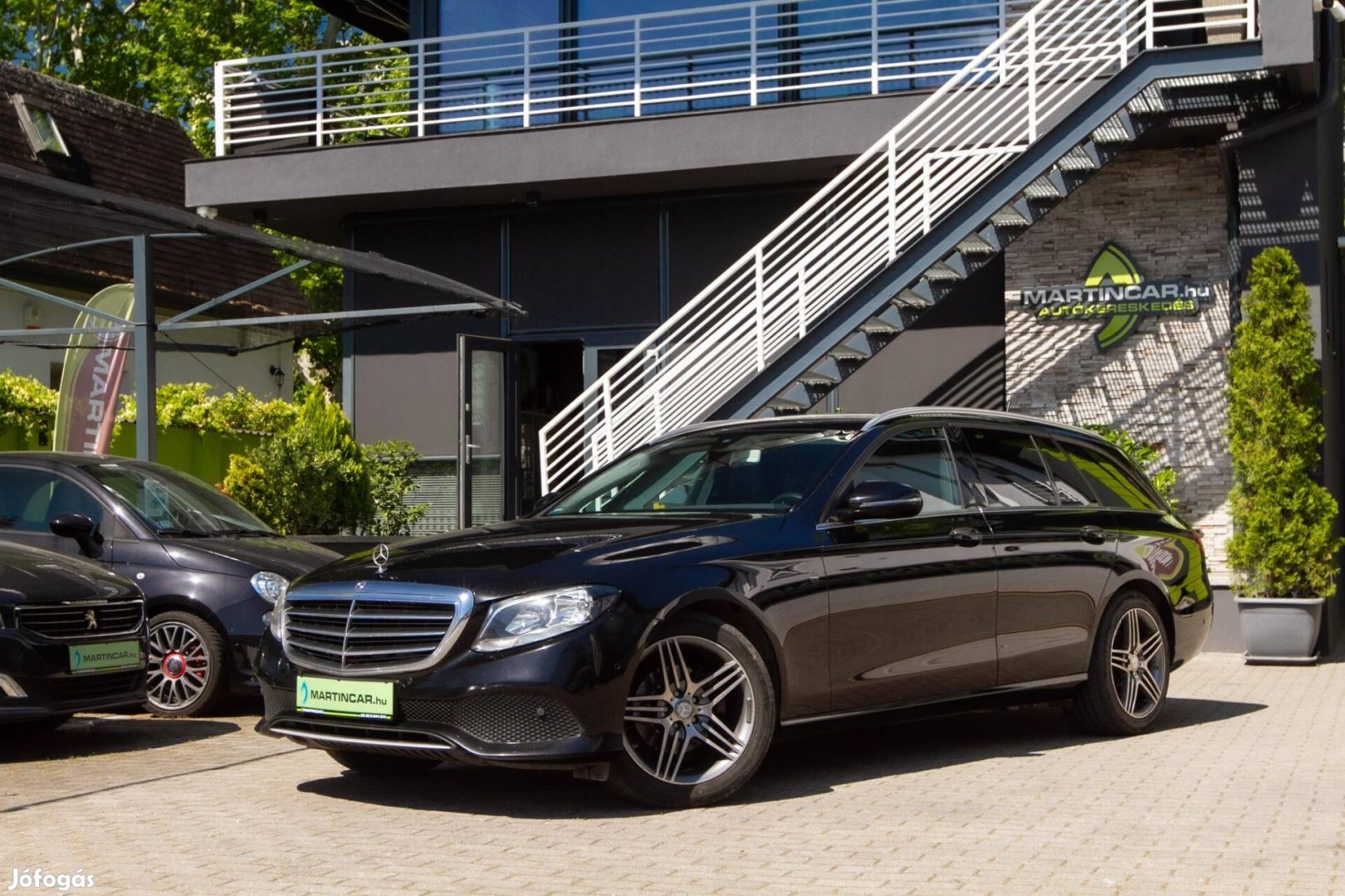 Mercedes-Benz E 200 d T 9G-Tronic Black +Igénye...