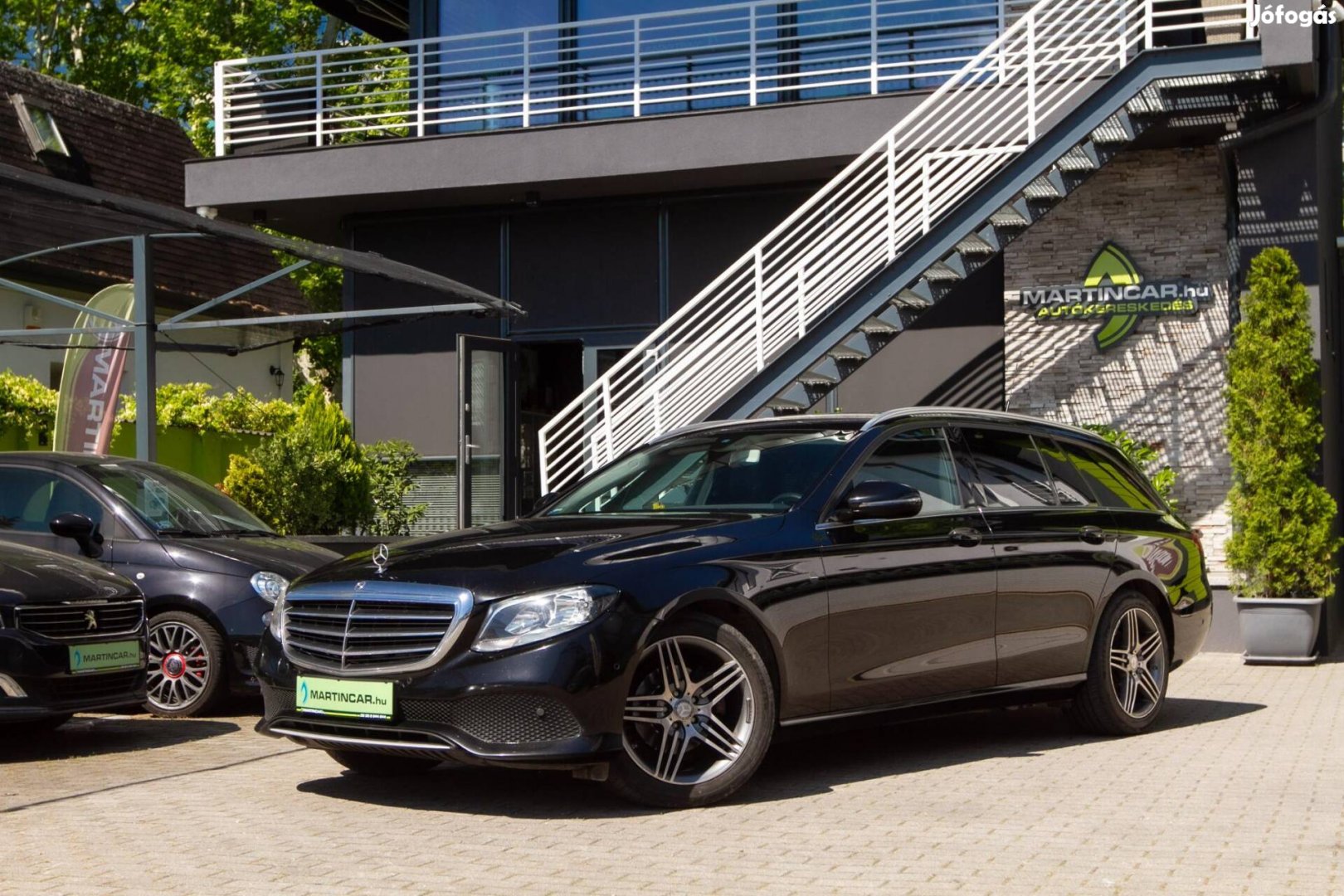 Mercedes-Benz E 200 d T 9G-Tronic Black +Igénye...