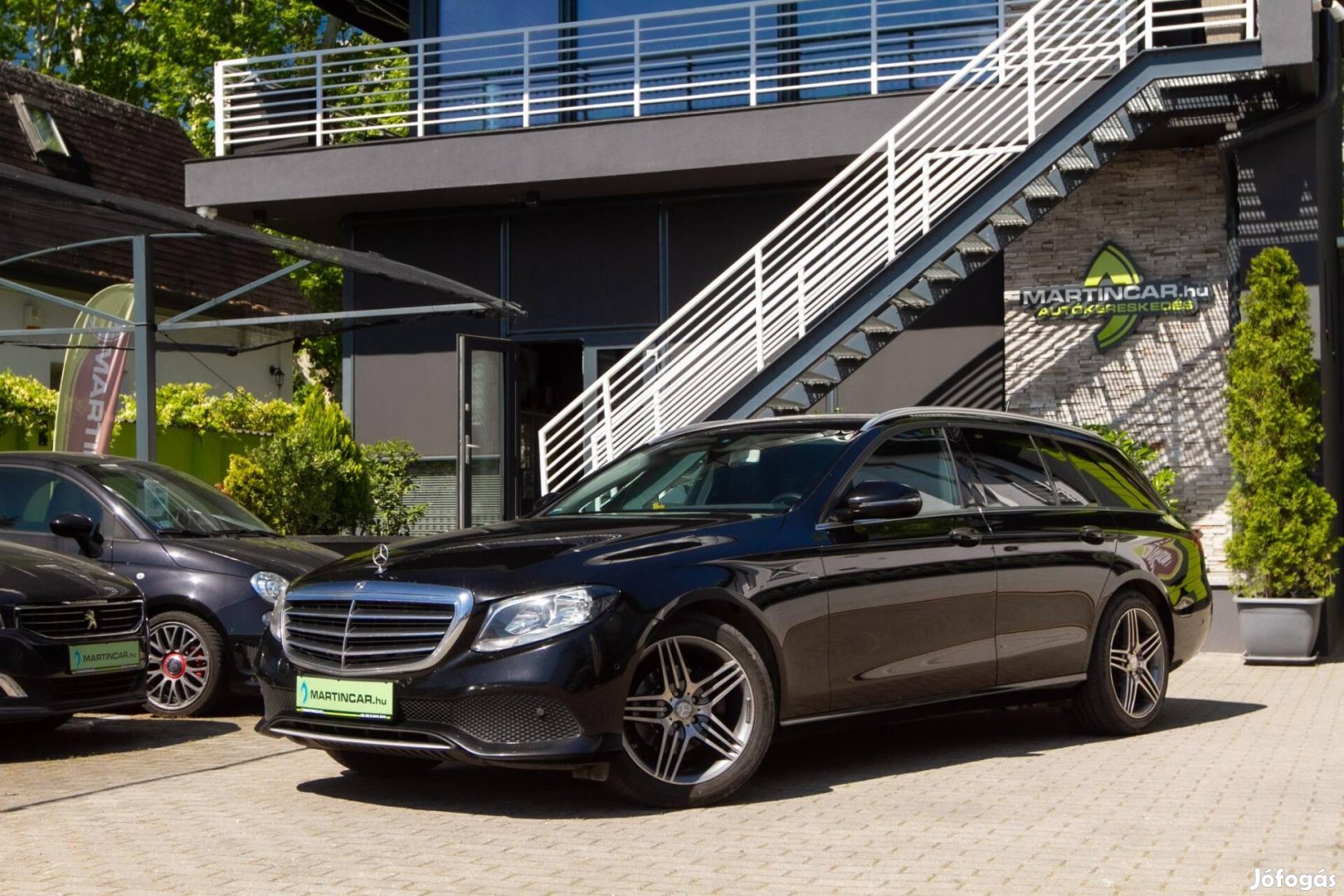 Mercedes-Benz E 200 d T 9G-Tronic Black +Igénye...