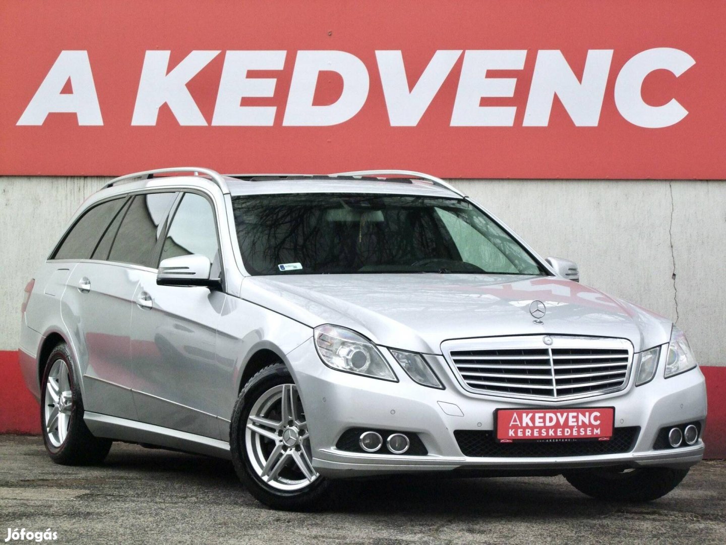 Mercedes-Benz E 220 CDI T Blueefficiency Elegan...