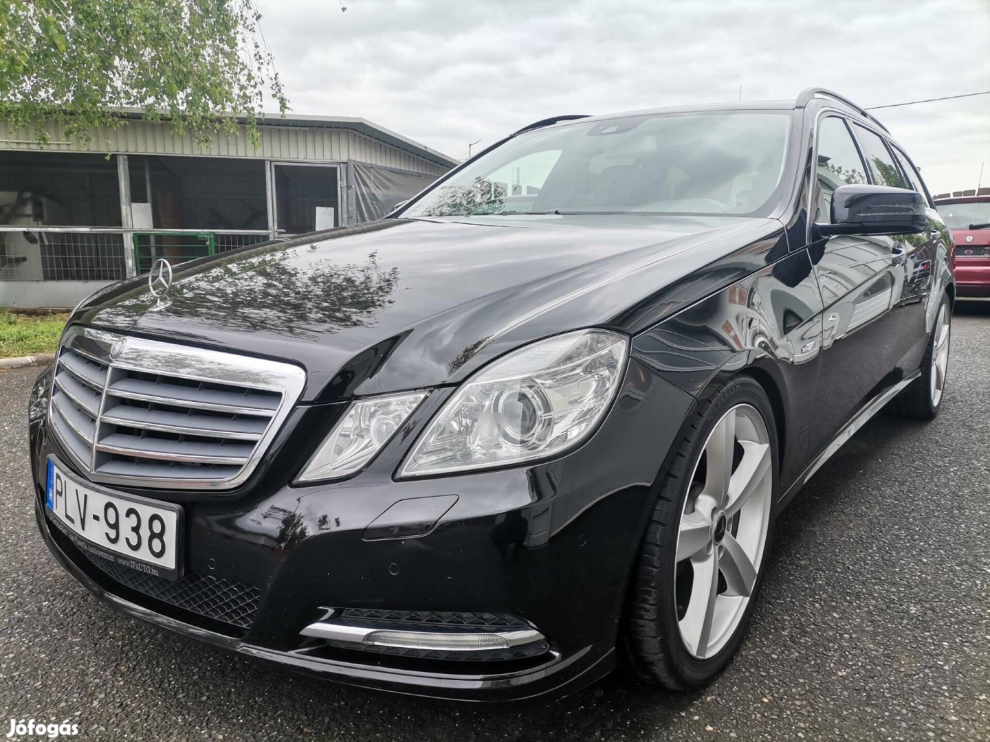 Mercedes-Benz E 220 CDI T Blueefficiency Elegan...